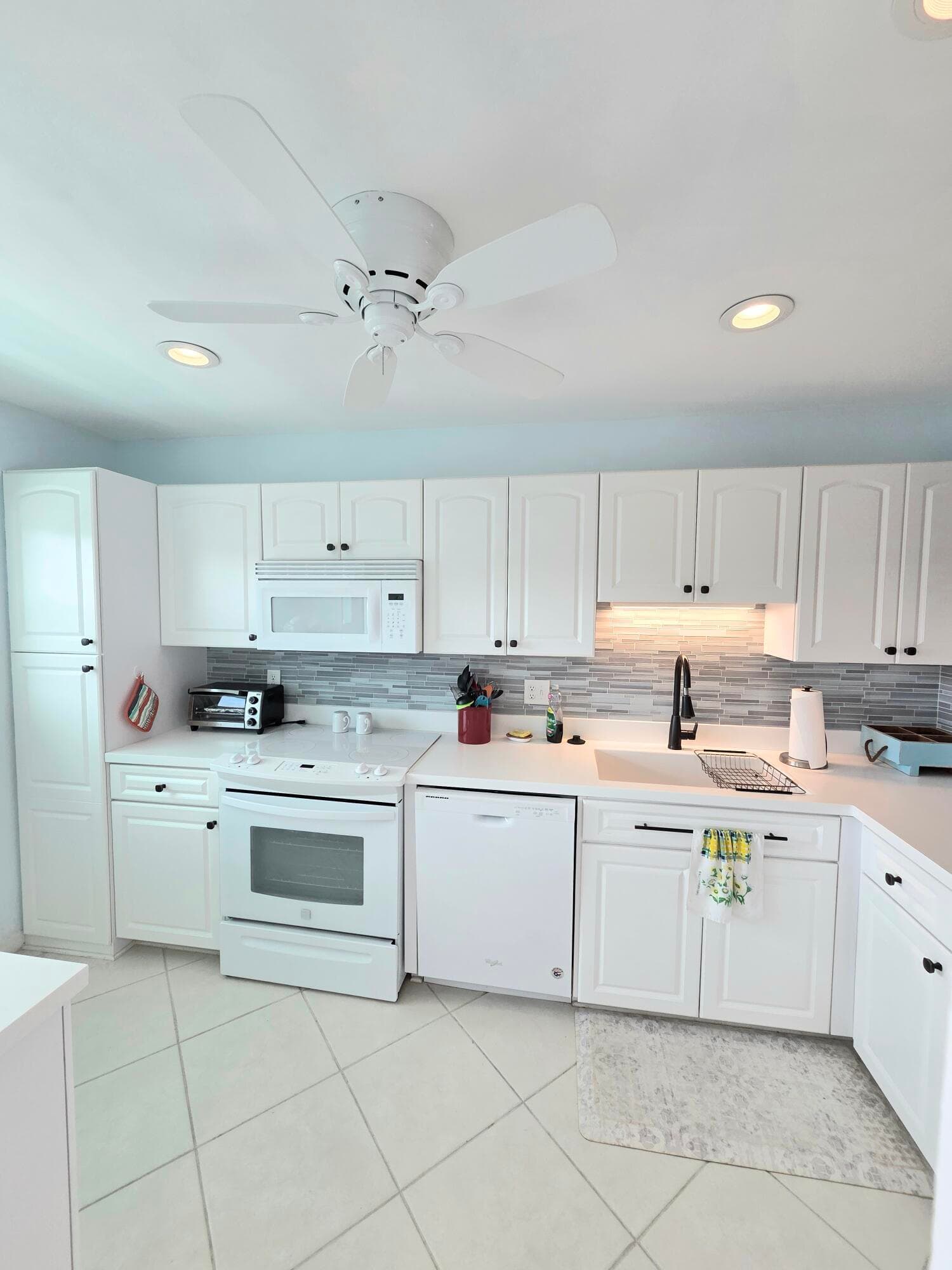 1225 Carlton Court 202, Fort Pierce, FL 34949 — photo 11 of 14