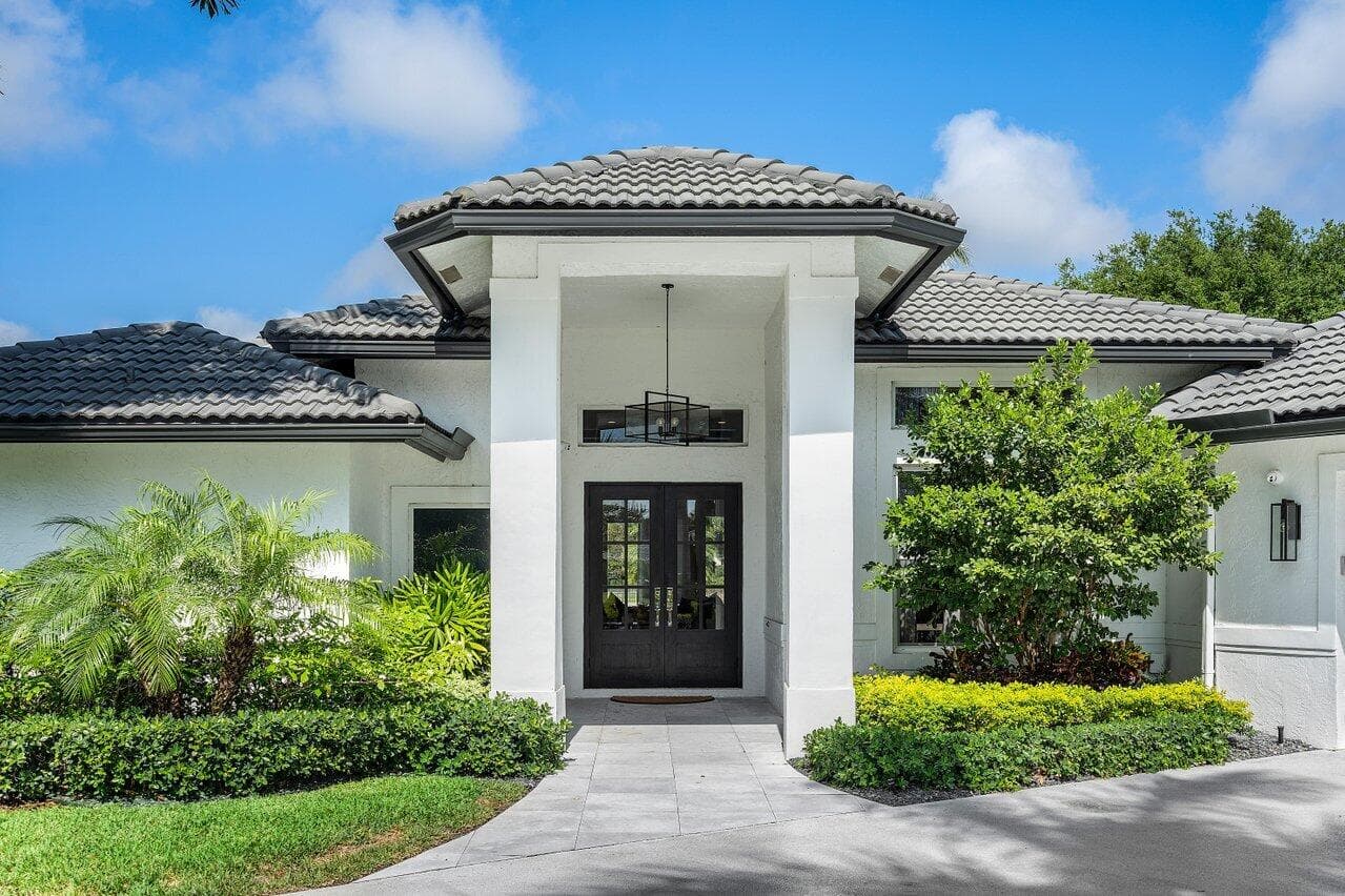 8331 Sawpine Road, Delray Beach, FL 33446 — photo 4 of 63