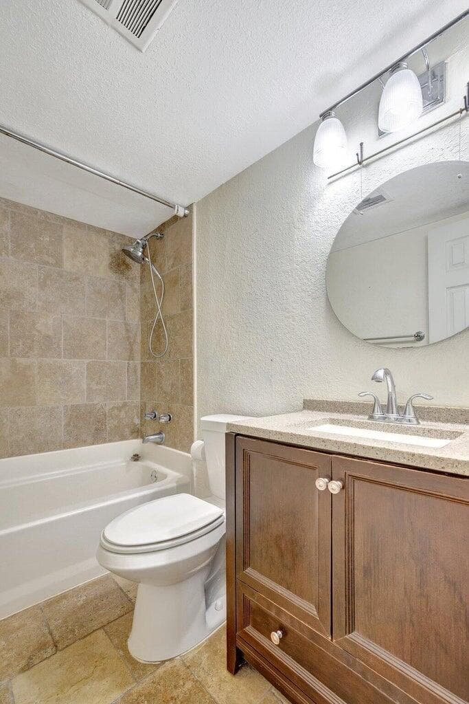 2400 NE 33rd Avenue 211, Fort Lauderdale, FL 33305 — photo 21 of 40