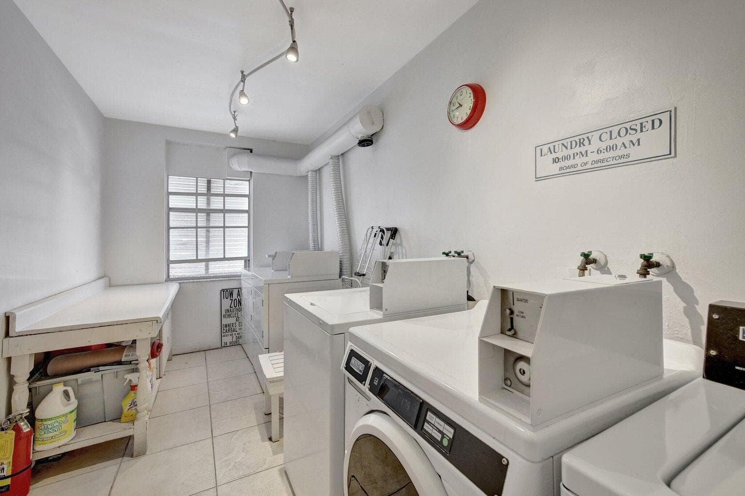 2400 NE 33rd Avenue 211, Fort Lauderdale, FL 33305 — photo 33 of 40