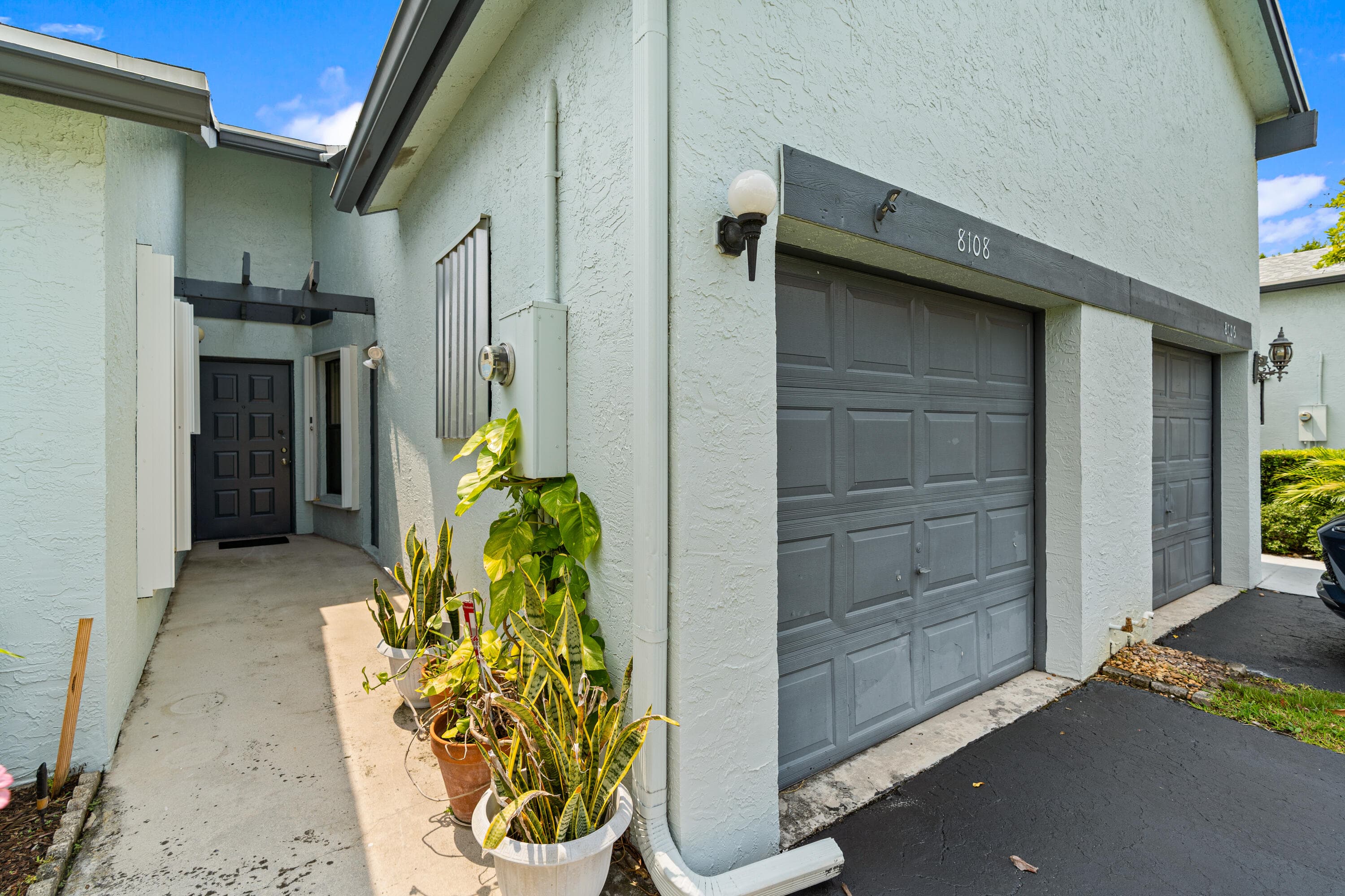 8108 NW 100th Lane, Tamarac, FL 33321 — photo 3 of 49