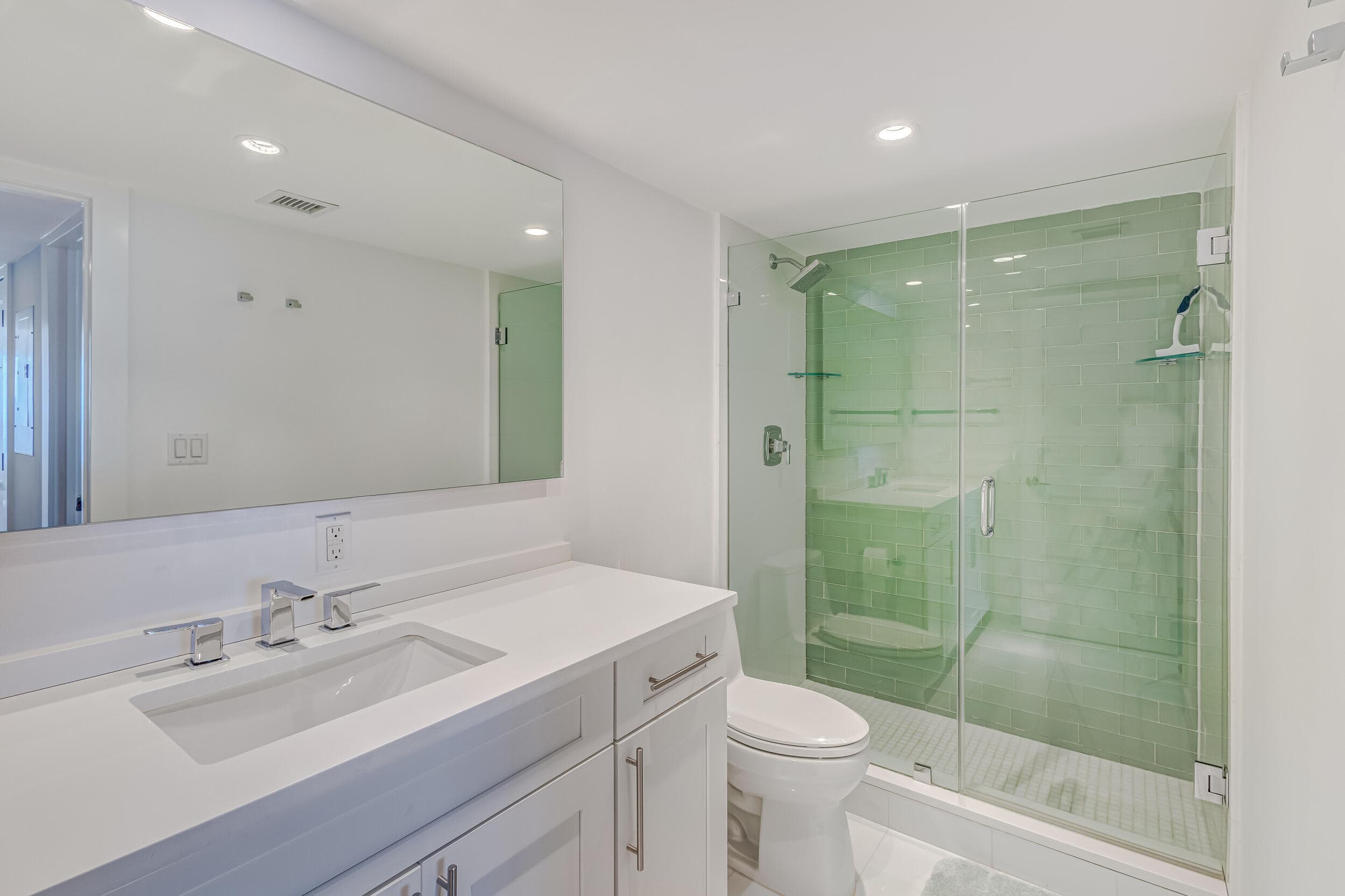 5510 N Ocean Drive 24d, Singer Island, FL 33404 — photo 37 of 76