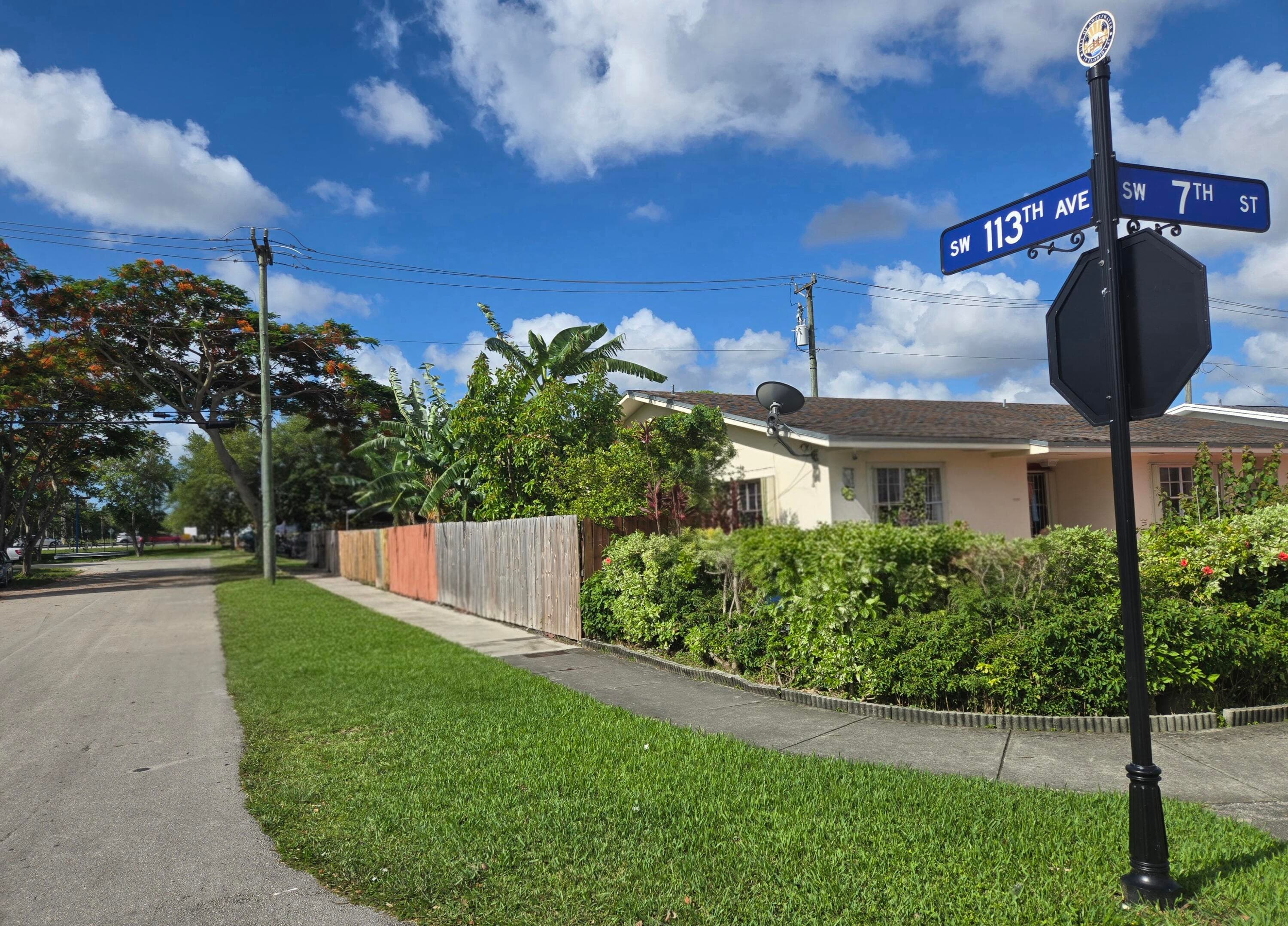 11302 SW 7th Street, Miami, FL 33174 — photo 8 of 25