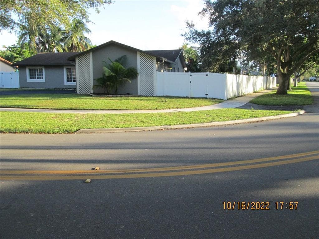 11538 SW 55th Court, Cooper City, FL 33330 — photo 2 of 18