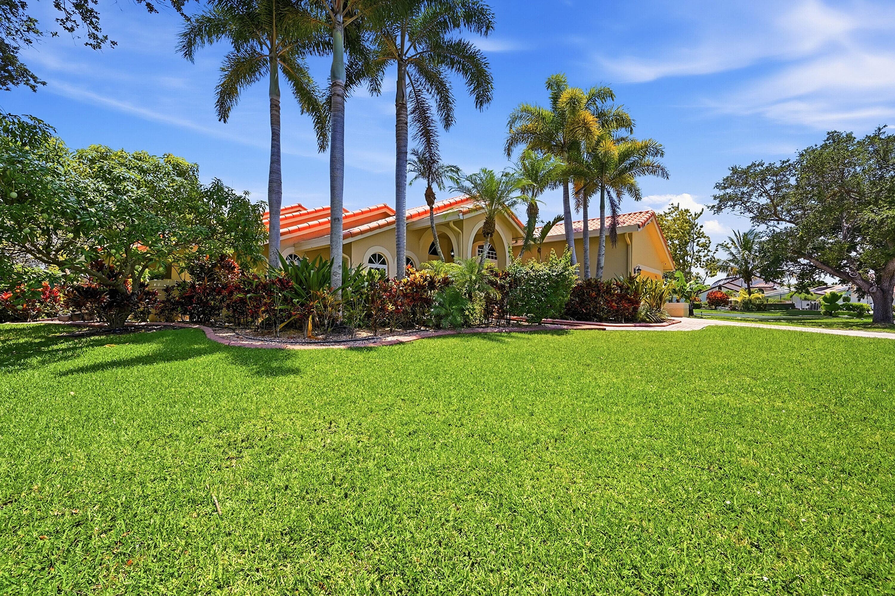 9700 NW 48th Drive, Coral Springs, FL 33076 — photo 3 of 38