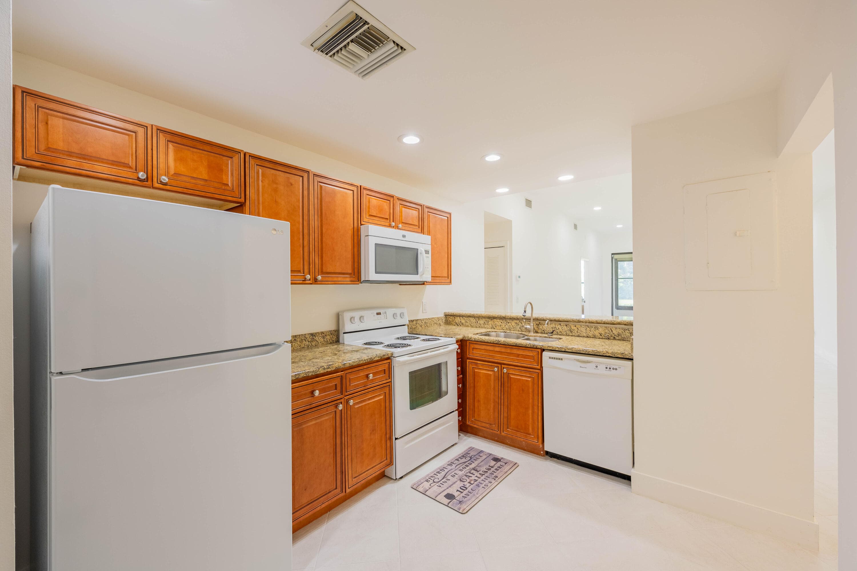 7520 La Paz Boulevard 104, Boca Raton, FL 33433 — photo 14 of 56