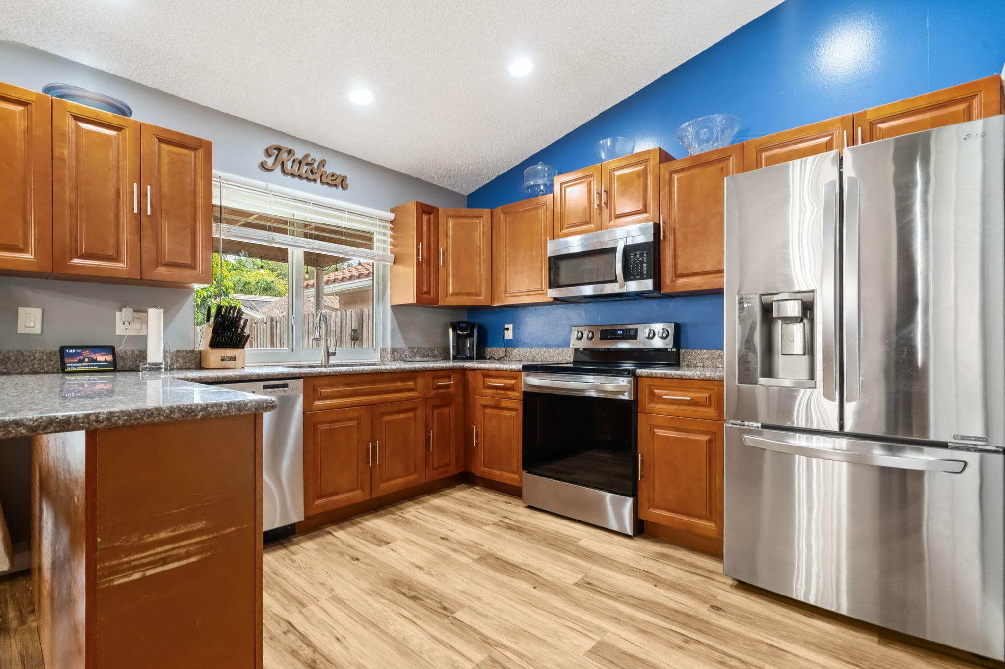 2696 NW 94th Avenue, Coral Springs, FL 33065 — photo 12 of 26