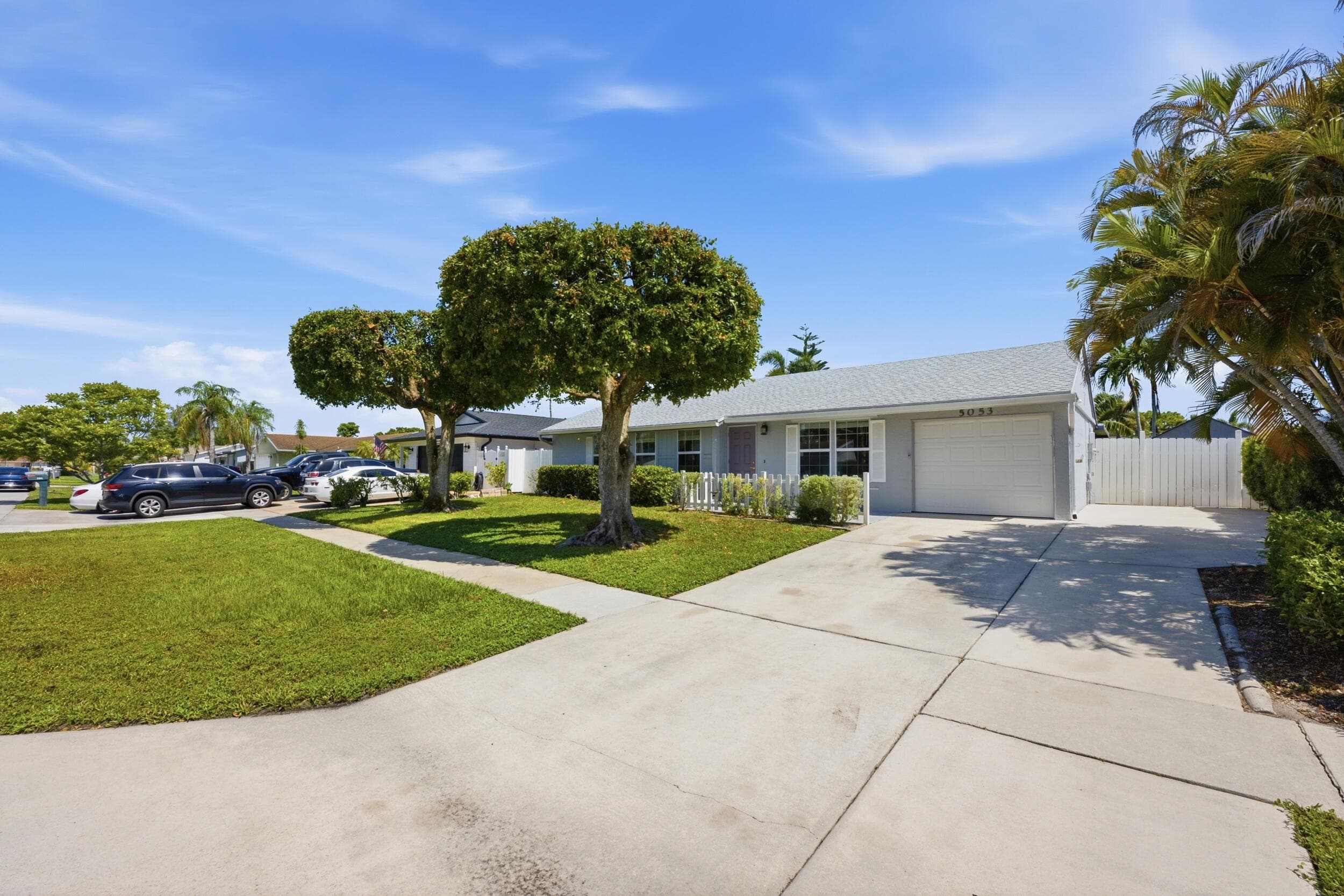 5053 N Saint John Ave Avenue N, Boynton Beach, FL 33472 — photo 4 of 38