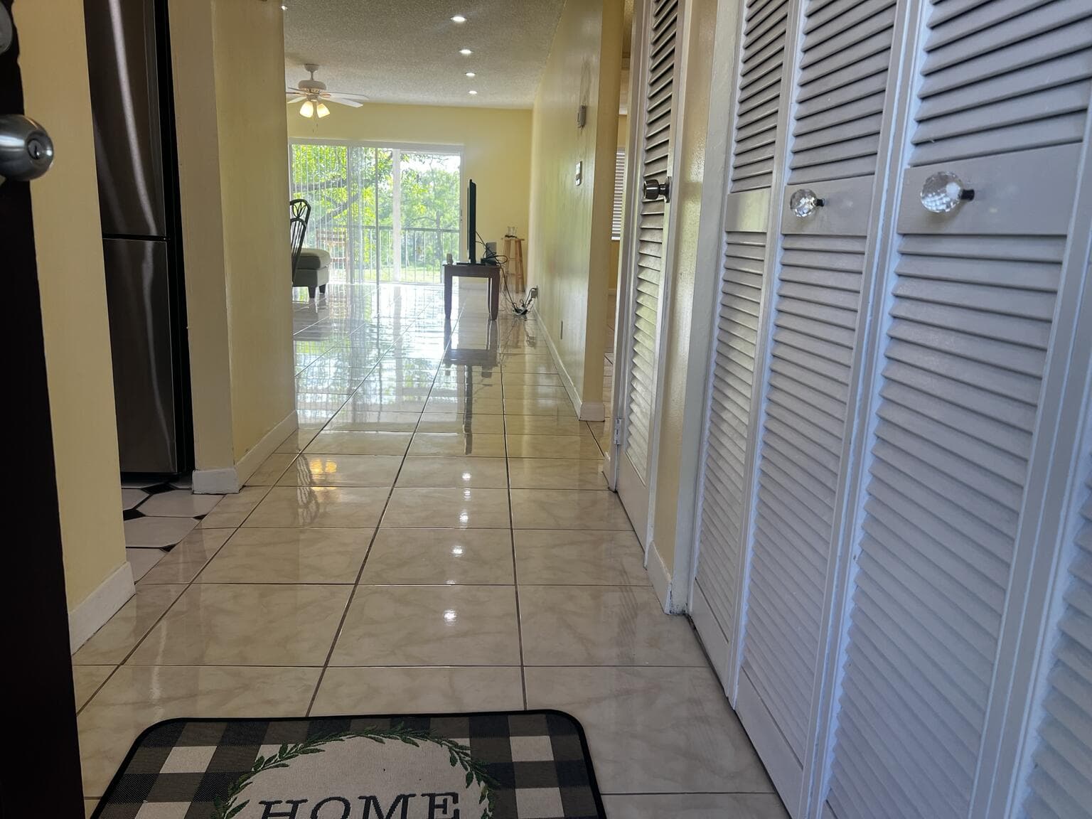 6101 N Falls Cir Drive 310, Lauderhill, FL 33319 — photo 2 of 9