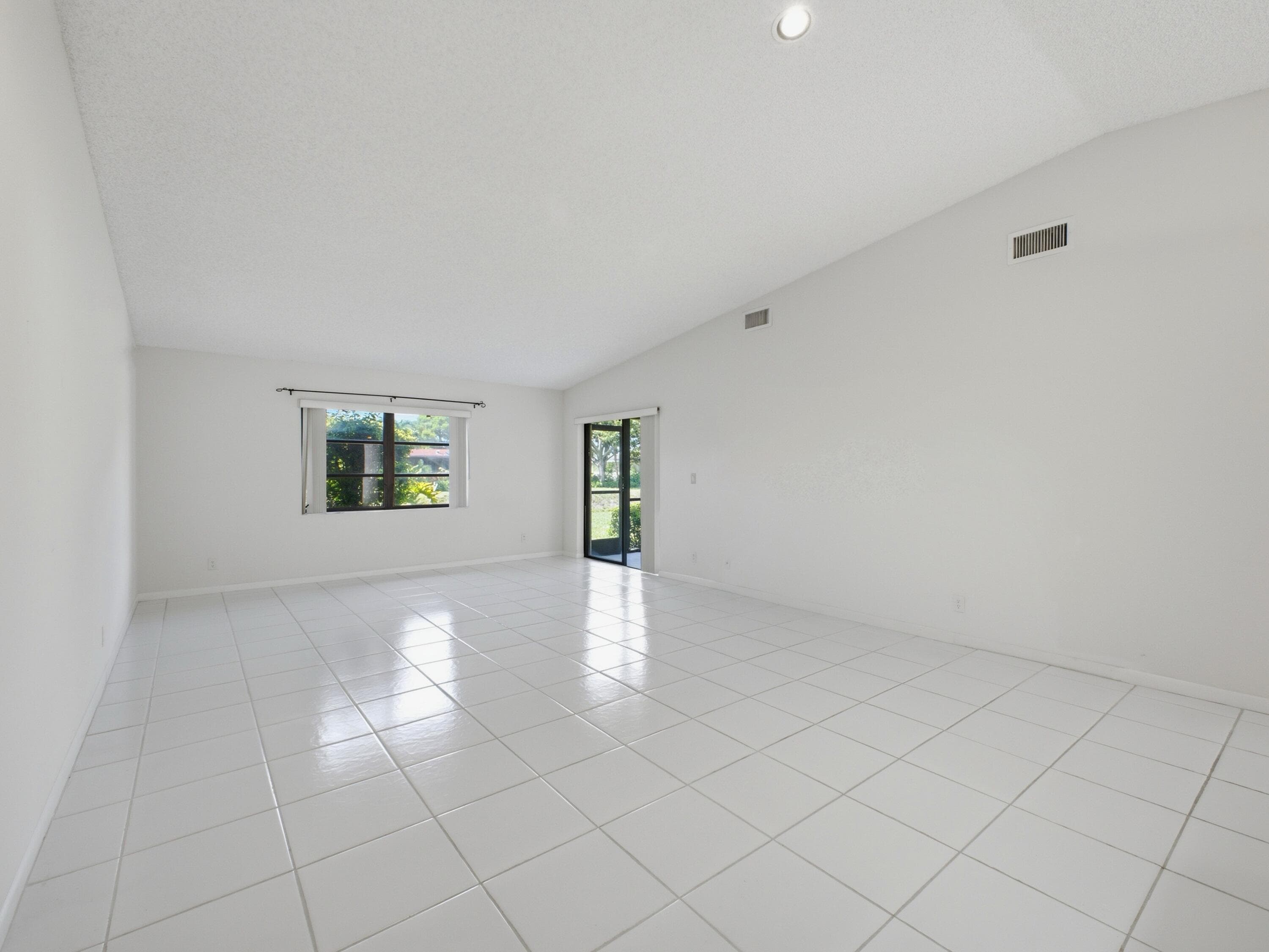 6200 Kings Gate Circle, Delray Beach, FL 33484 — photo 12 of 35