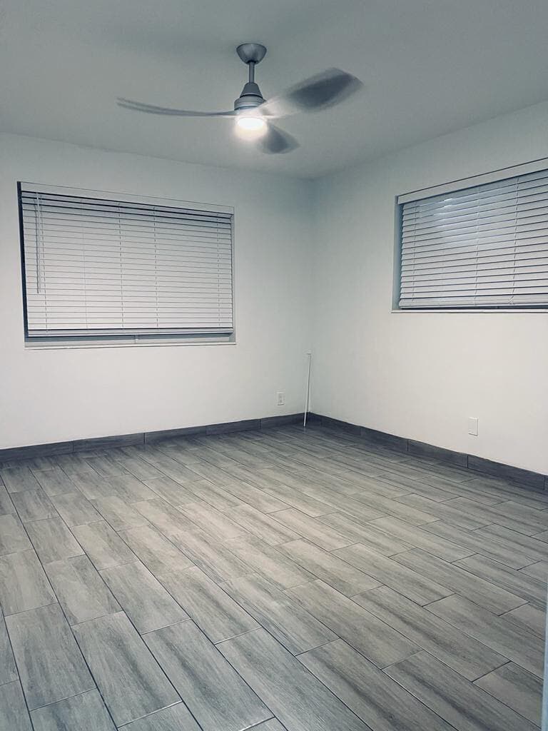 930 N 14th Court, Hollywood, FL 33020 — photo 11 of 29