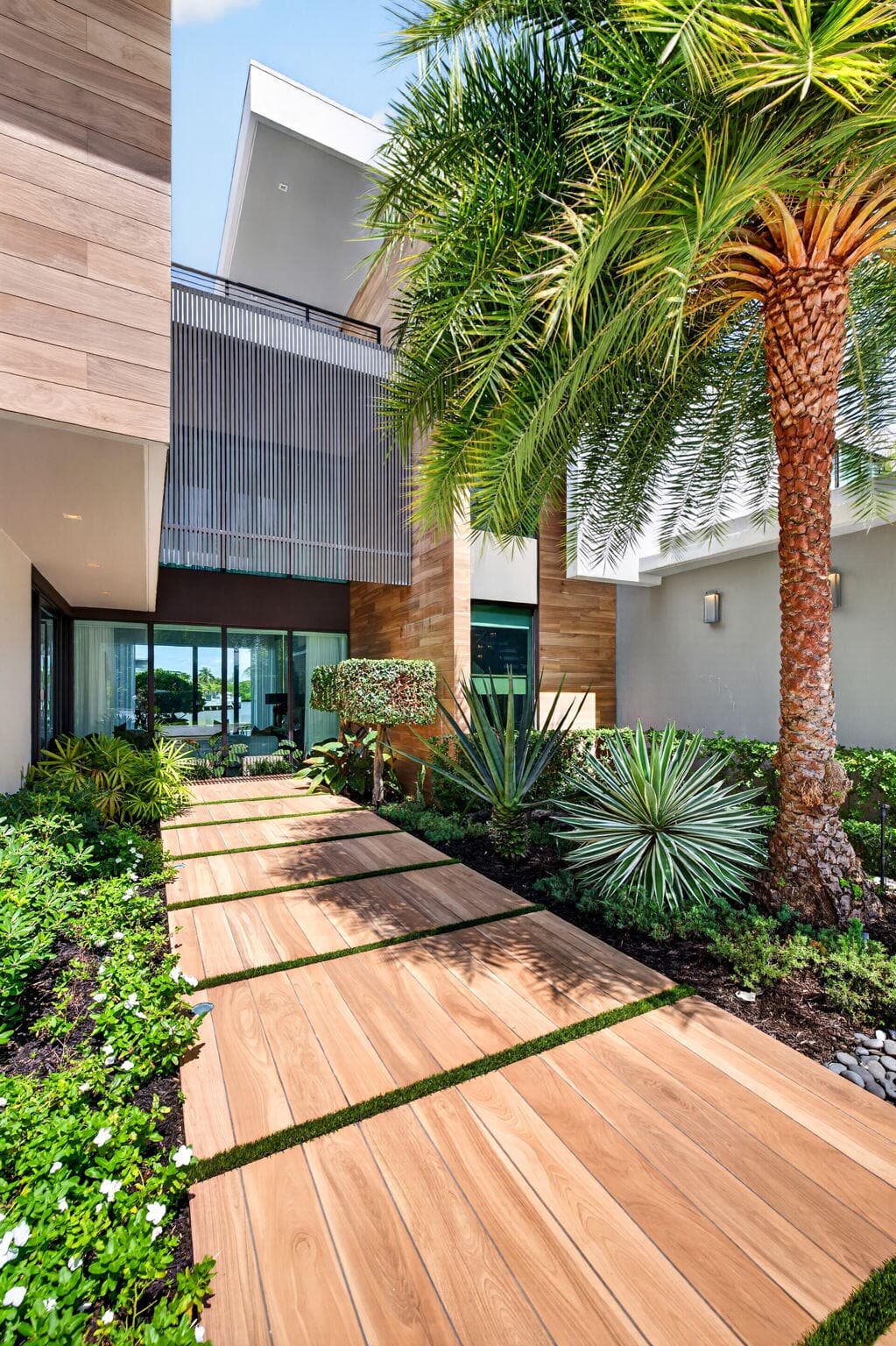 1529 Middle River Drive, Fort Lauderdale, FL 33304 — photo 18 of 120
