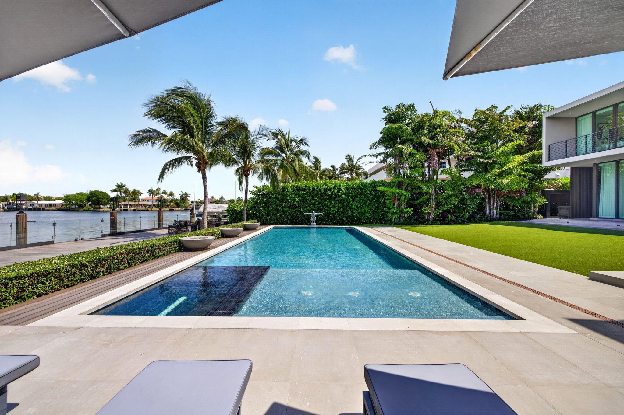 1529 Middle River Drive, Fort Lauderdale, FL 33304 — photo 3 of 120