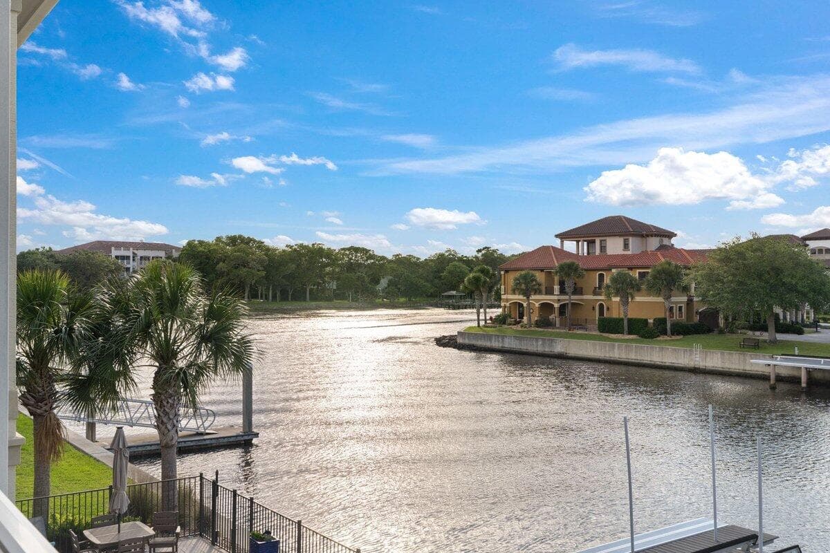 18 Spinaker Circle, Palm Coast, FL 32137 — photo 6 of 74
