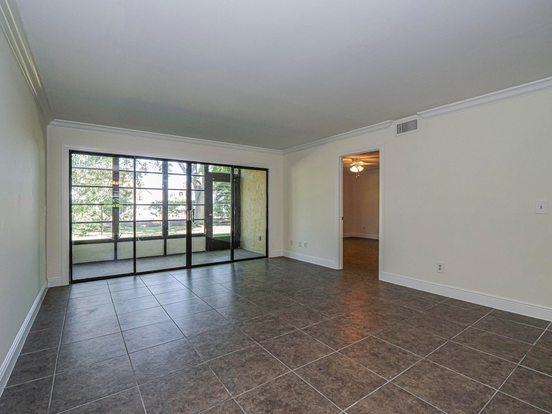 400 18th Street G2, Vero Beach, FL 32960 — photo 7 of 27