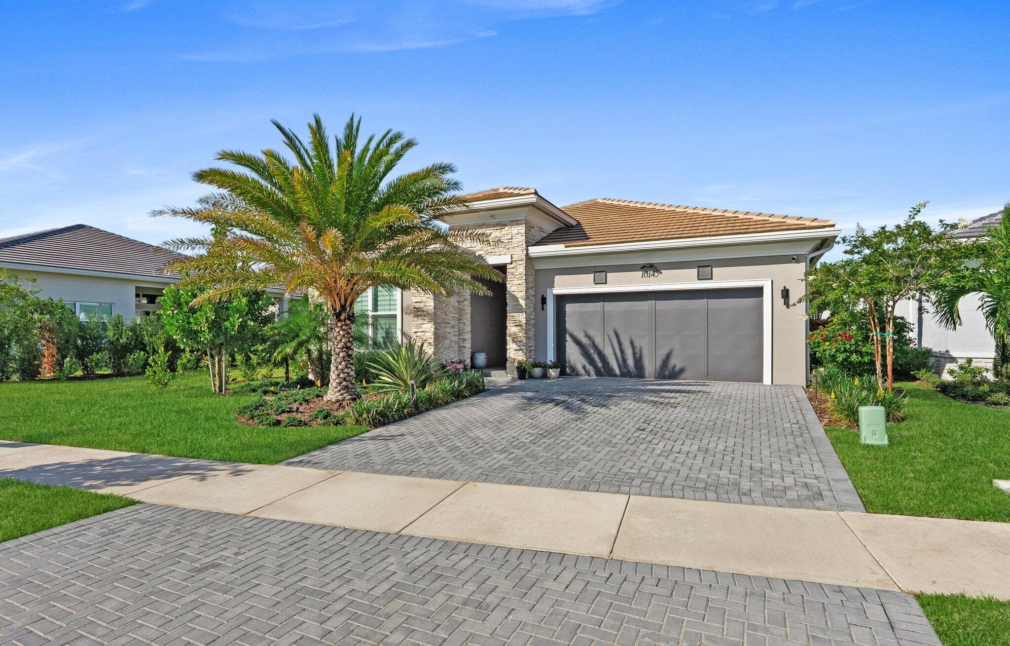 10145 Timber Creek Way, Palm Beach Gardens, FL 33412 — photo 2 of 31