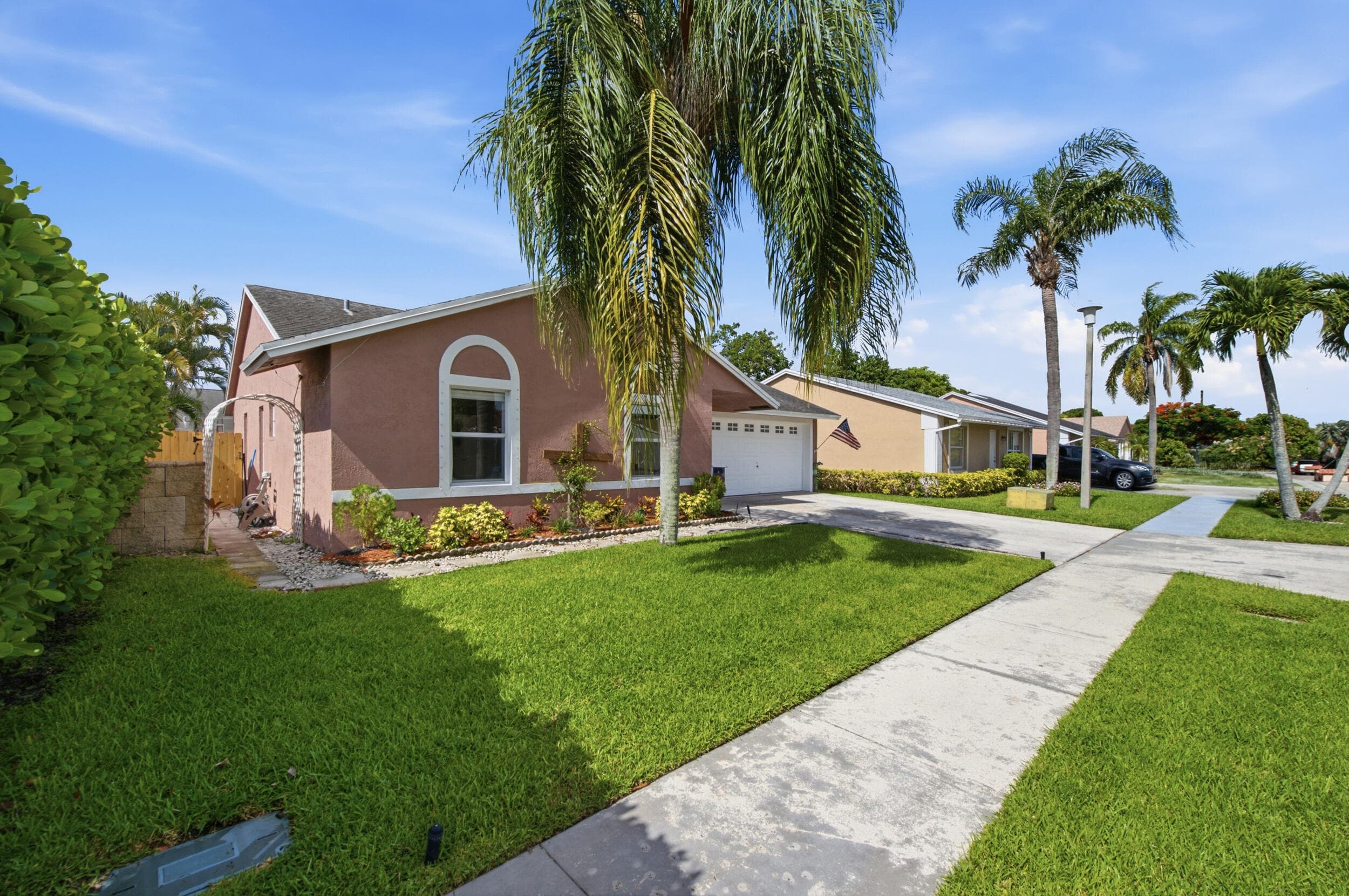 5635 Lake George Place, Lake Worth, FL 33463 — photo 5 of 41