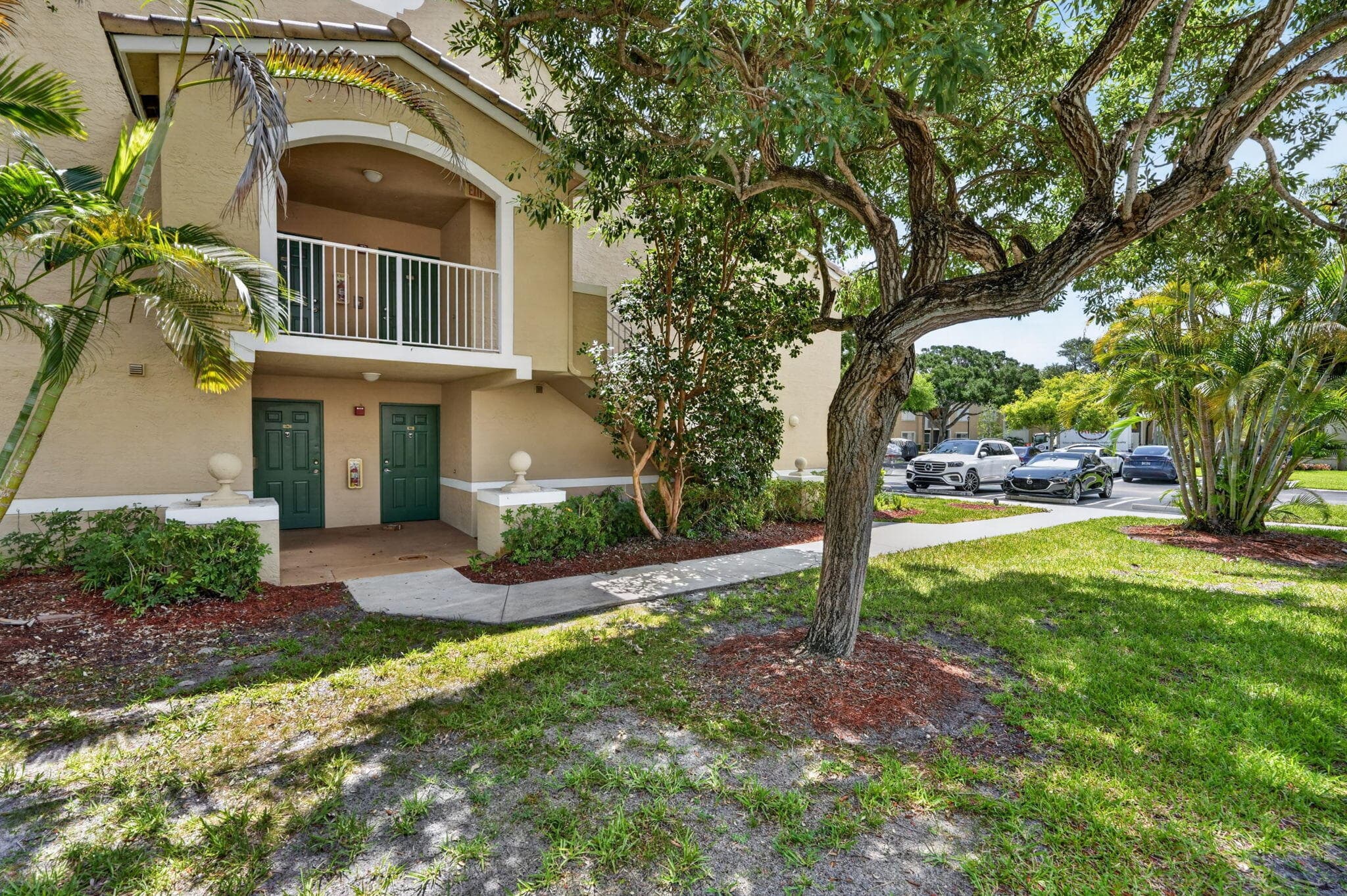 236 Village Boulevard 1202, Tequesta, FL 33469 — photo 2 of 45