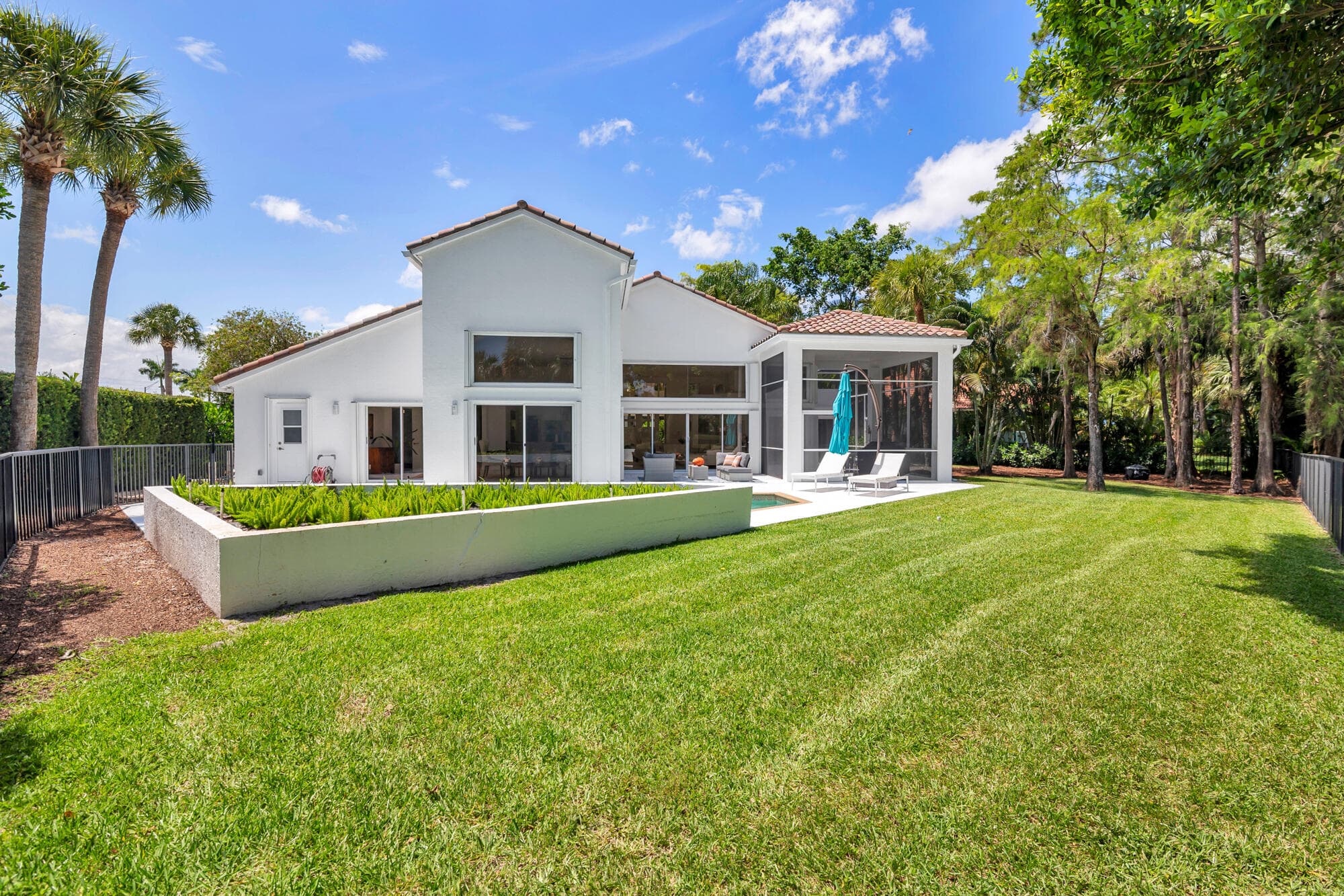 1084 Seagull Park Road S, West Palm Beach, FL 33411 — photo 31 of 59