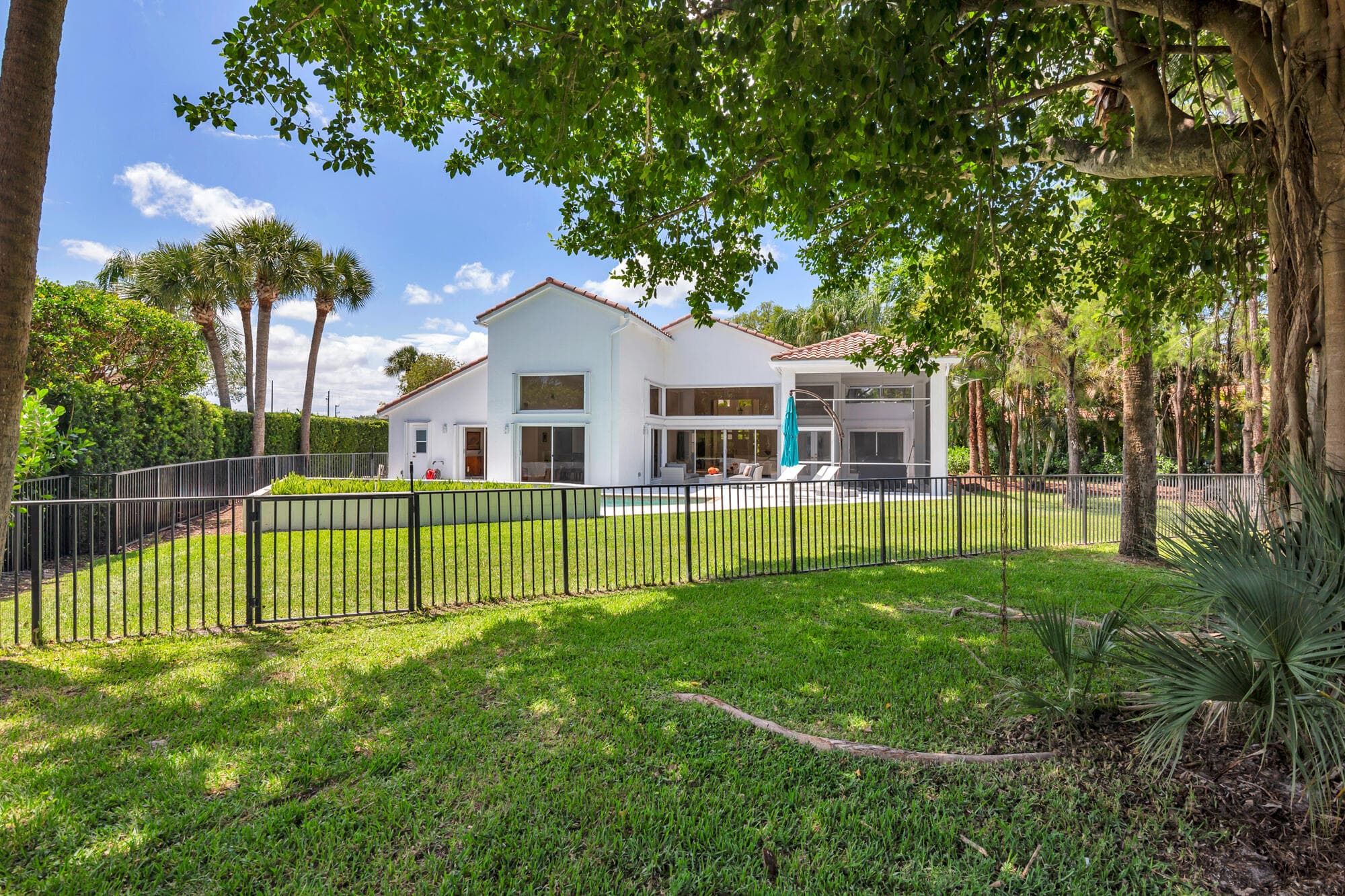 1084 Seagull Park Road S, West Palm Beach, FL 33411 — photo 39 of 59