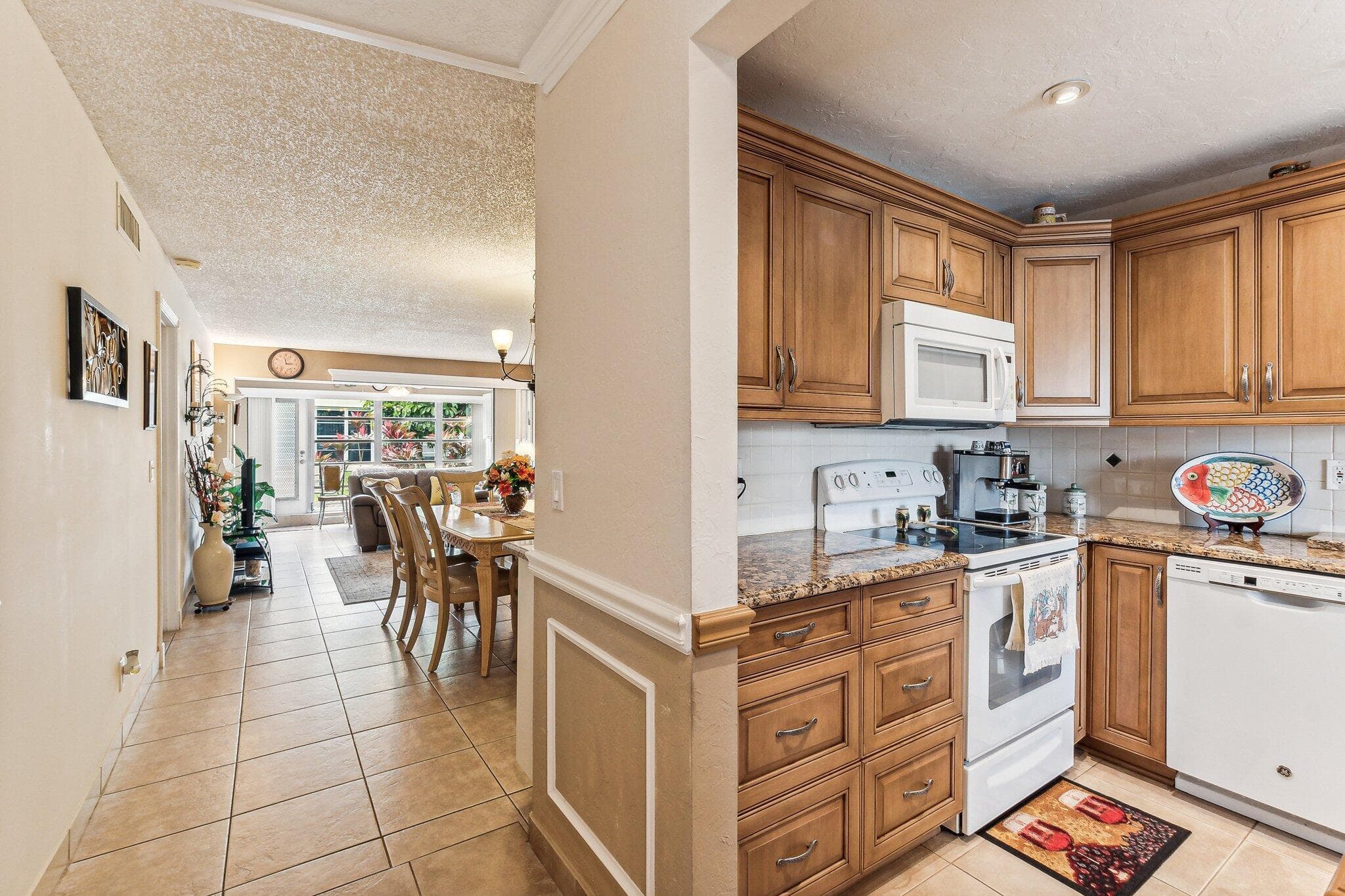 1051 Orange Terrace 103, Delray Beach, FL 33445 — photo 14 of 48