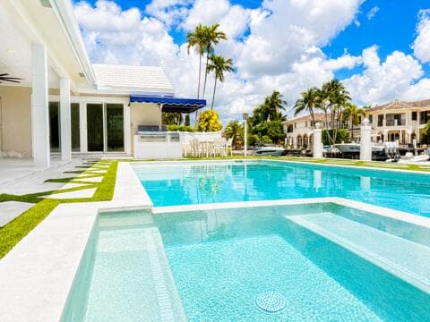 885 Nafa Drive, Boca Raton, FL 33487 — photo 2 of 40