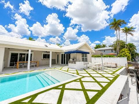 885 Nafa Drive, Boca Raton, FL 33487 — photo 8 of 40