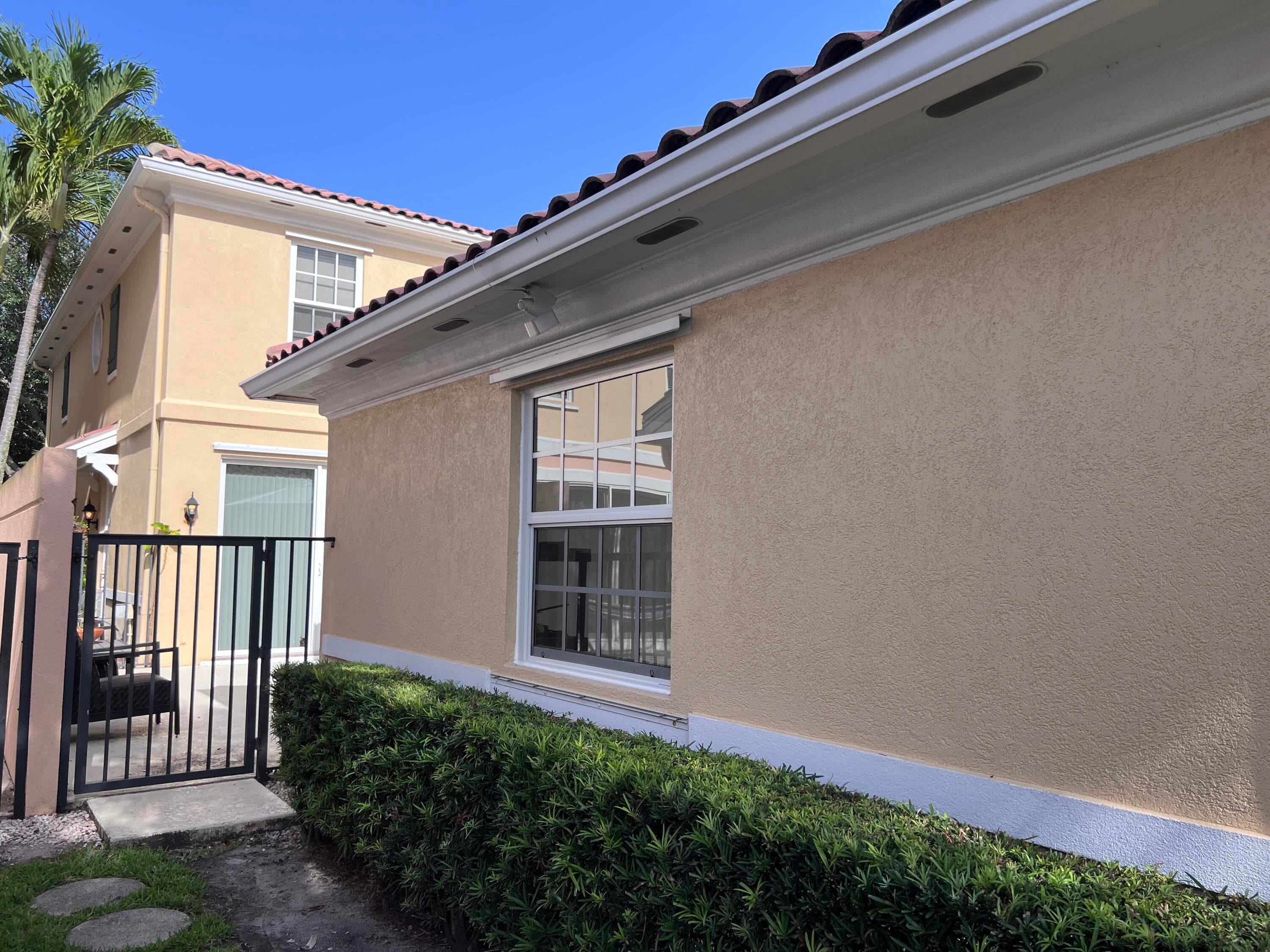 3368 Greenway Drive, Jupiter, FL 33458 — photo 4 of 32