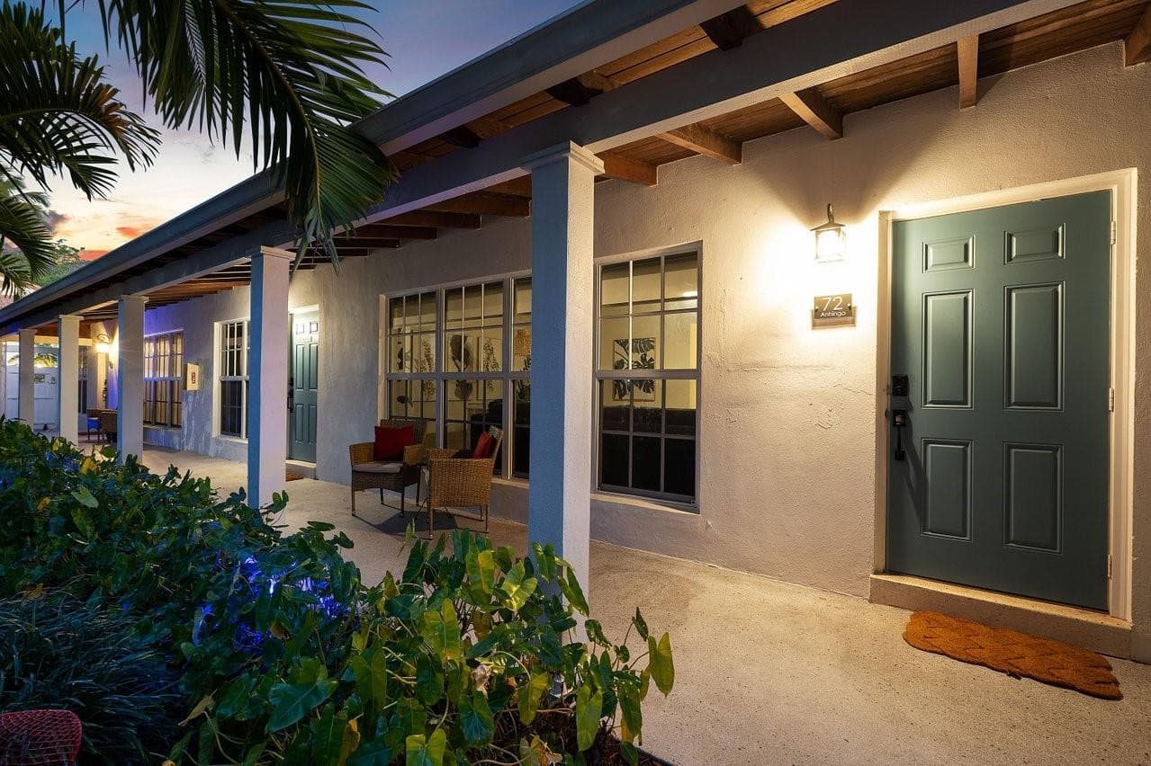 615 & 617 NE 9th Avenue, Fort Lauderdale, FL 33304 — photo 6 of 91