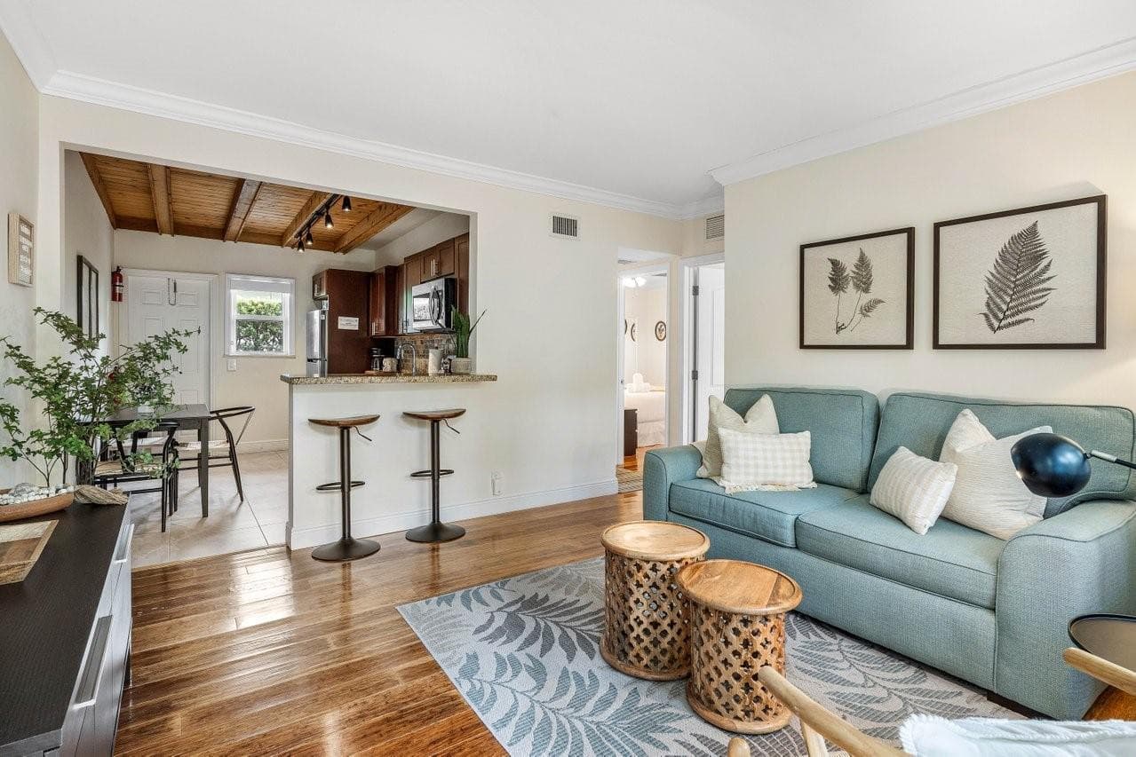 615 & 617 NE 9th Avenue, Fort Lauderdale, FL 33304 — photo 7 of 91