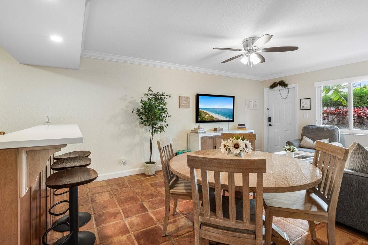 615 & 617 NE 9th Avenue, Fort Lauderdale, FL 33304 — photo 25 of 91
