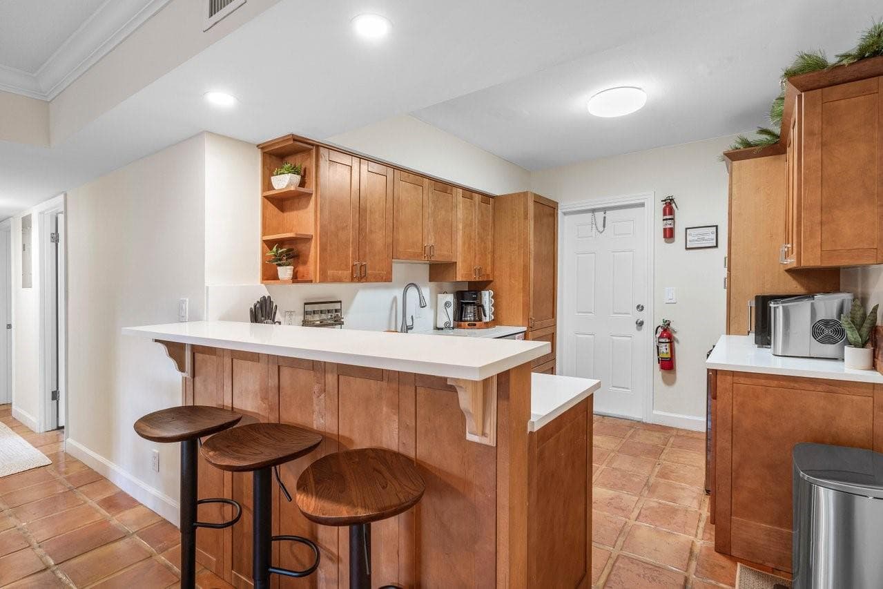 615 & 617 NE 9th Avenue, Fort Lauderdale, FL 33304 — photo 26 of 91