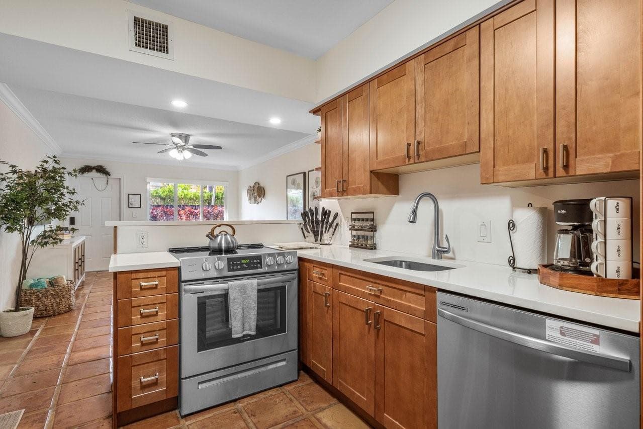 615 & 617 NE 9th Avenue, Fort Lauderdale, FL 33304 — photo 27 of 91