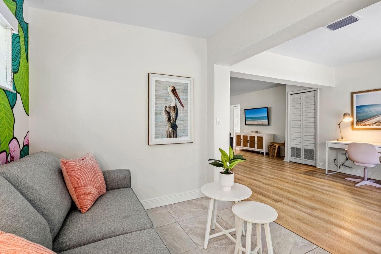 615 & 617 NE 9th Avenue, Fort Lauderdale, FL 33304 — photo 38 of 91