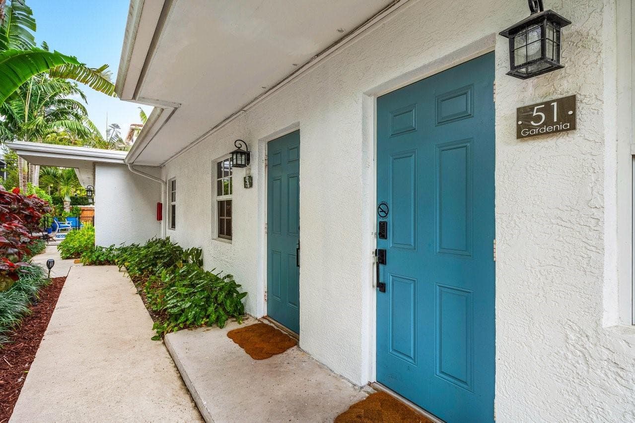 615 & 617 NE 9th Avenue, Fort Lauderdale, FL 33304 — photo 65 of 91