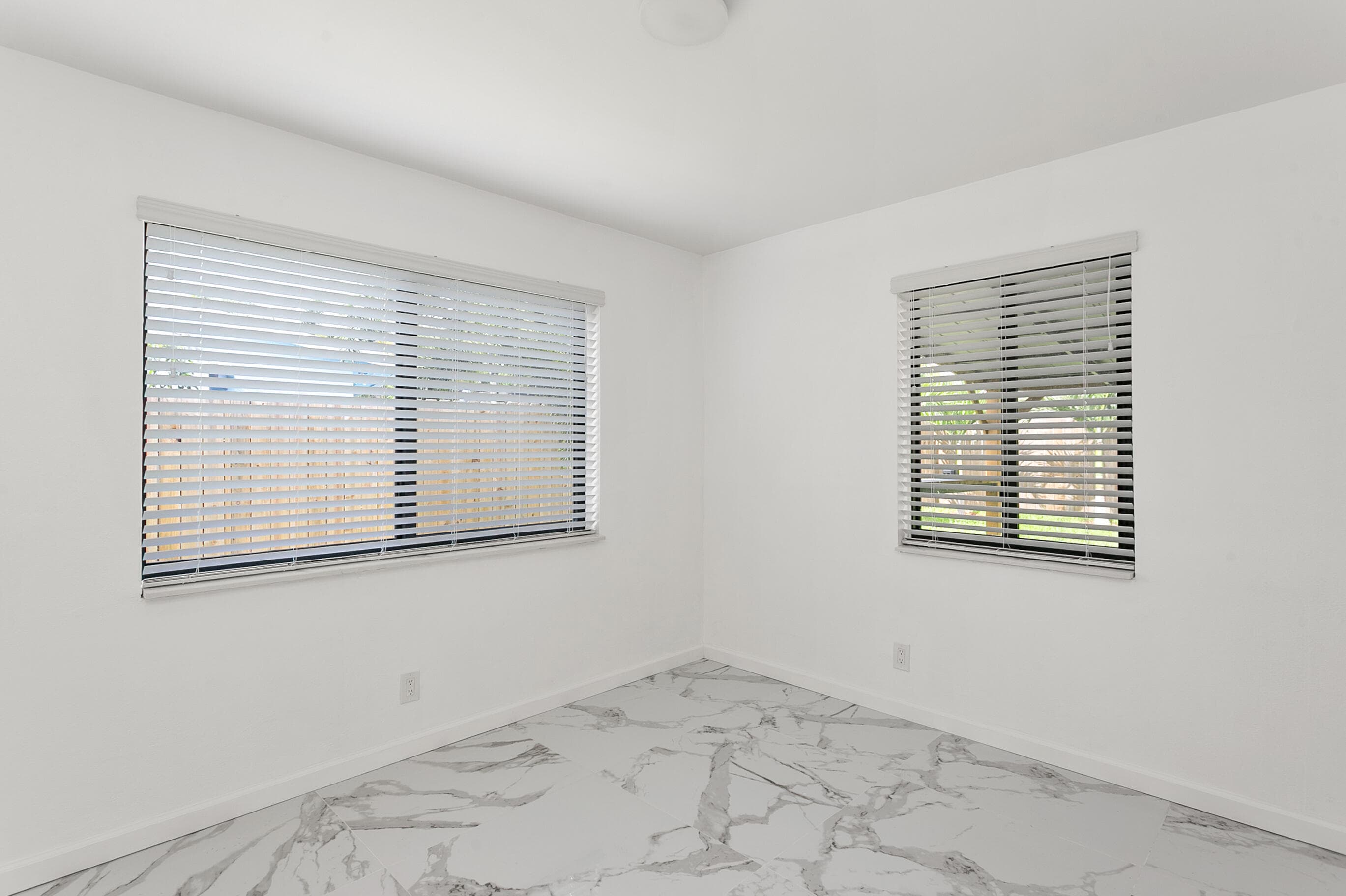 3141 NE 14th Avenue, Pompano Beach, FL 33064 — photo 10 of 41