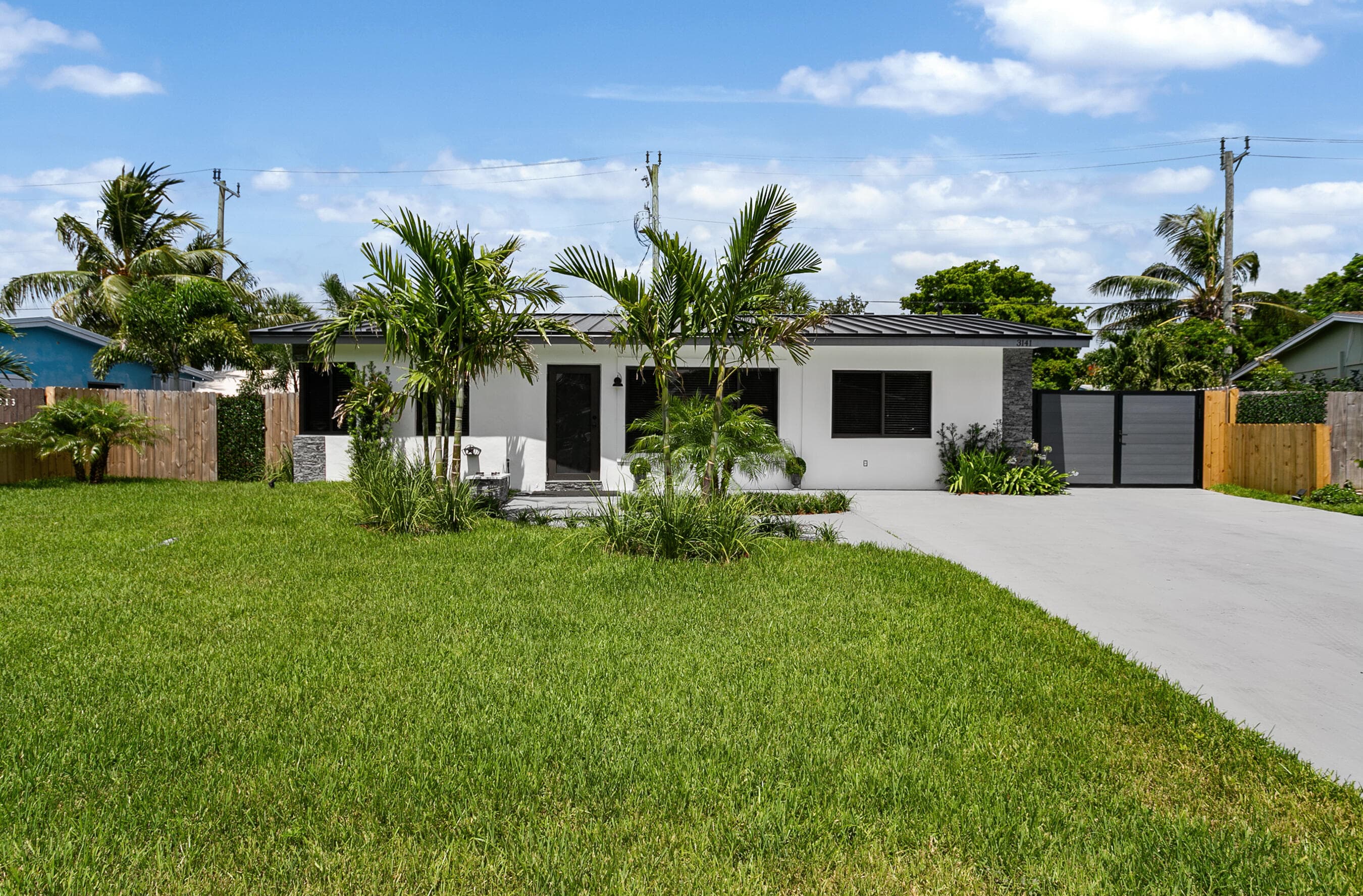 3141 NE 14th Avenue, Pompano Beach, FL 33064 — photo 1 of 41
