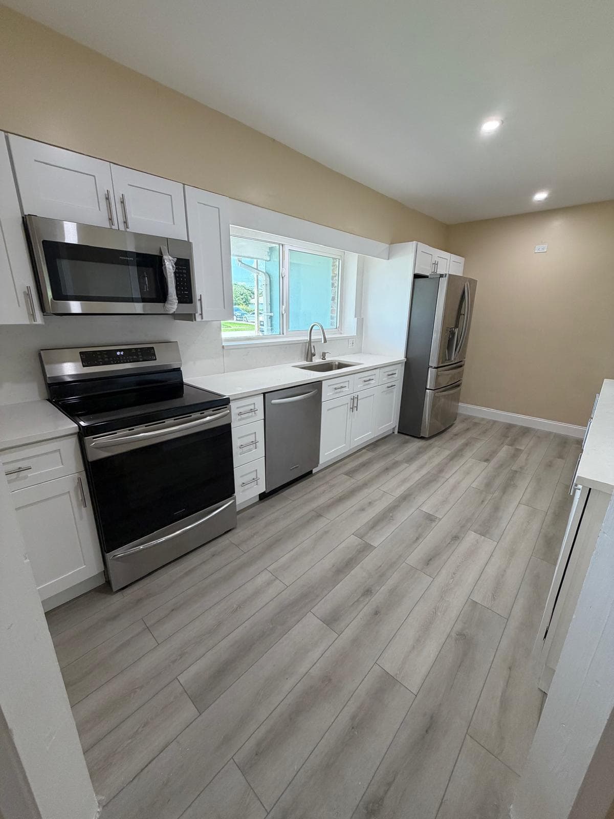 1405 6th Street, West Palm Beach, FL 33401 — photo 13 of 20