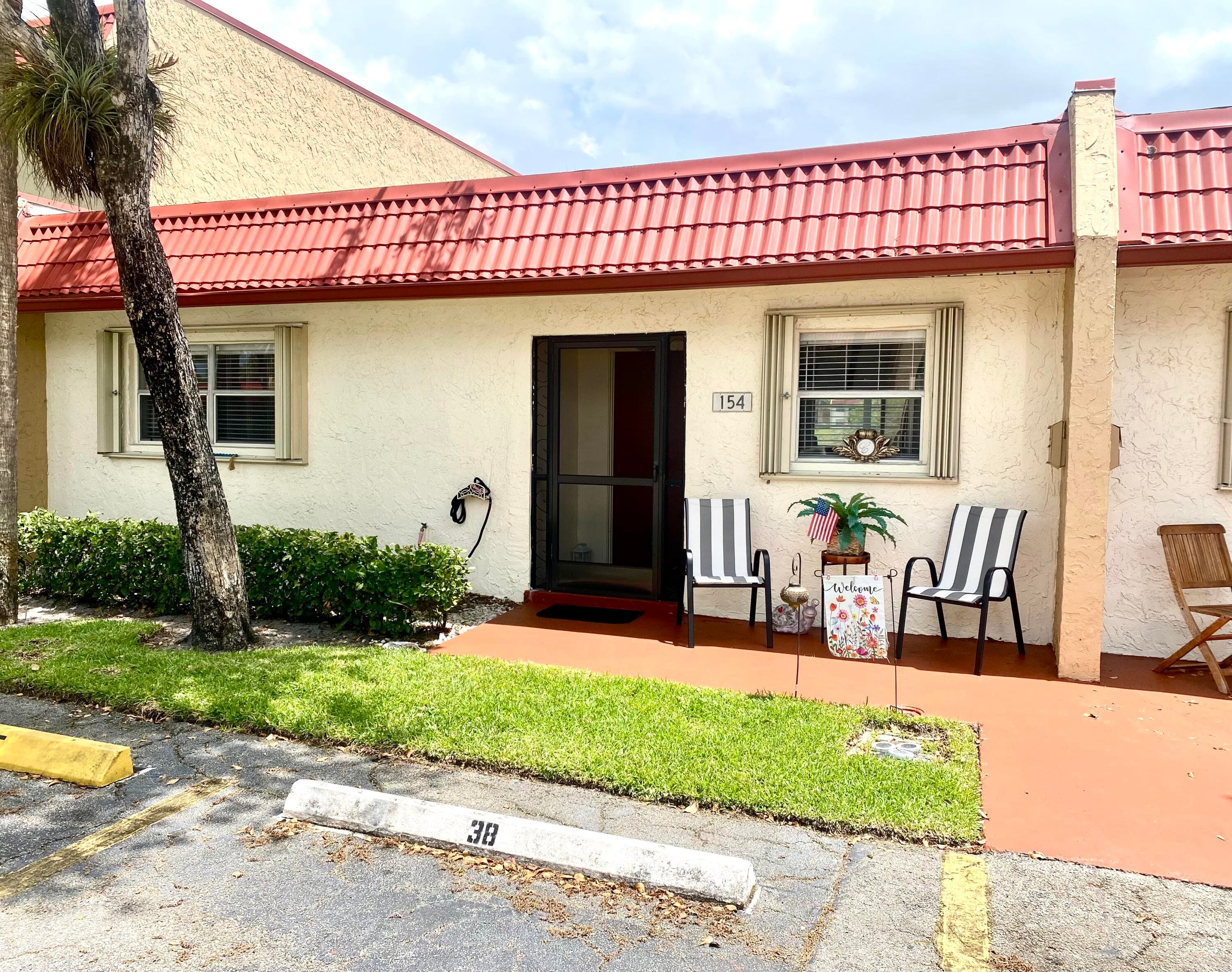 154 Lake Dora Drive, West Palm Beach, FL 33411 — photo 29 of 34