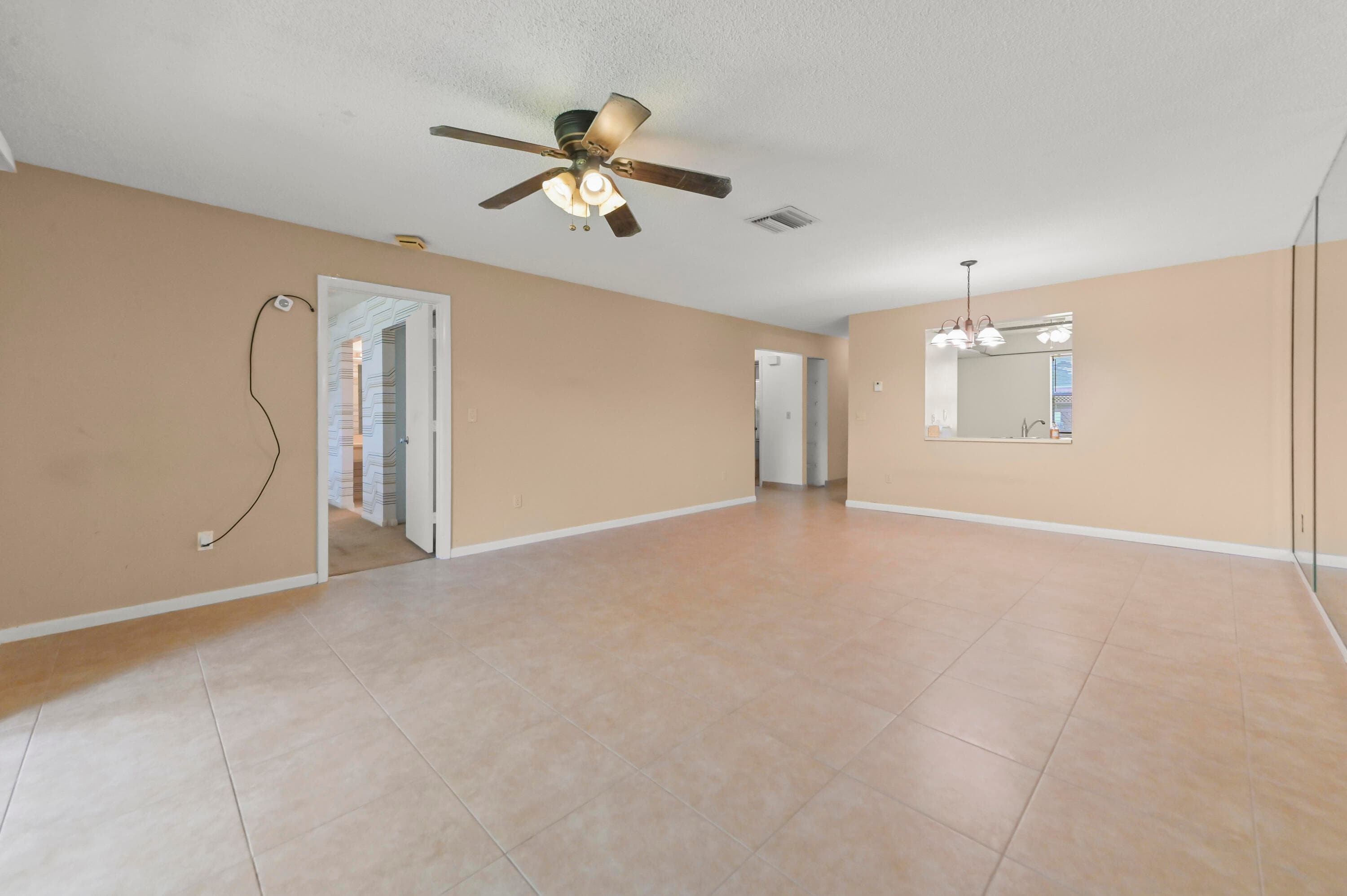 105 Lakeview Drive E, Royal Palm Beach, FL 33411 — photo 7 of 30