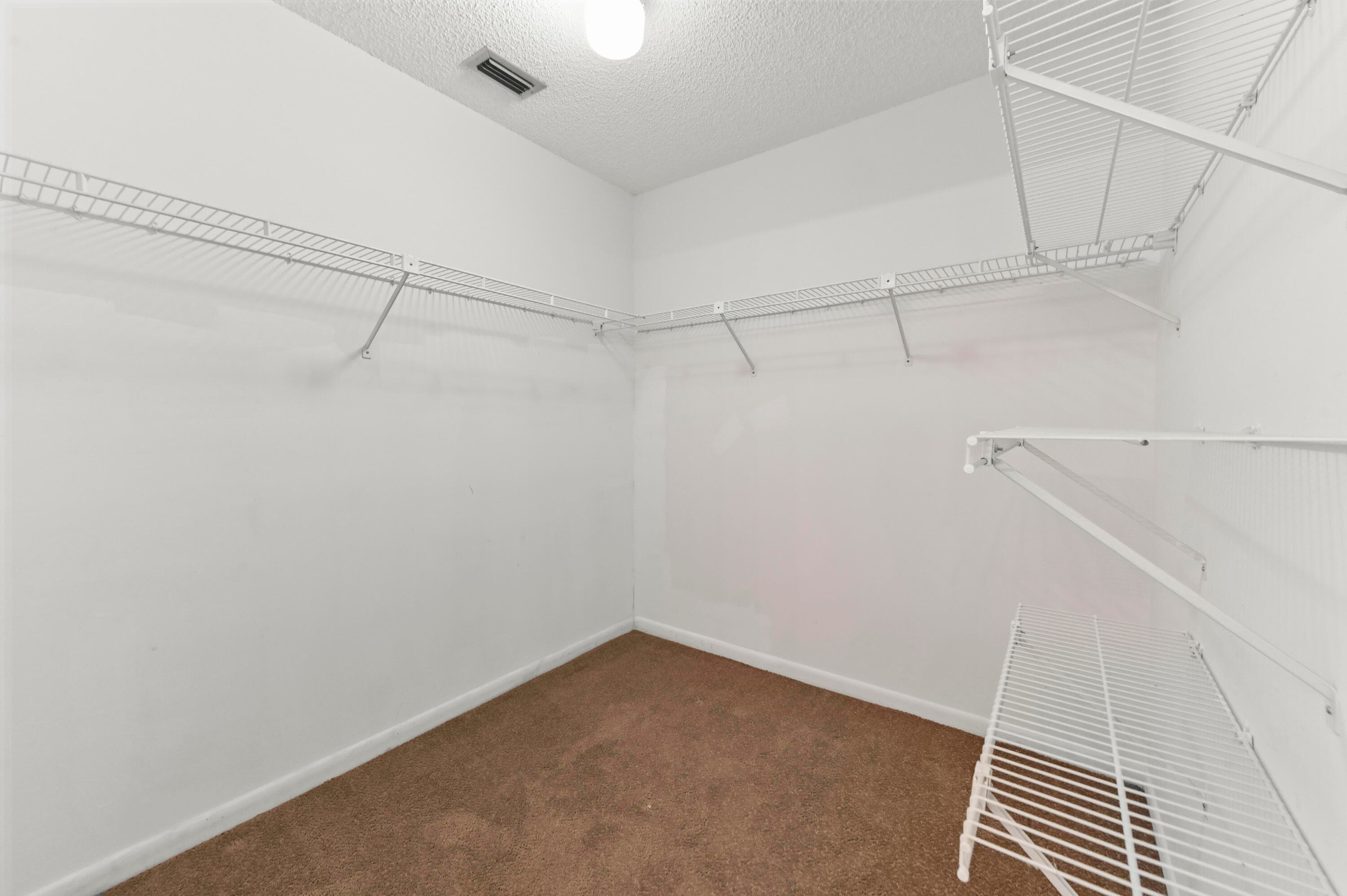 105 Lakeview Drive E, Royal Palm Beach, FL 33411 — photo 14 of 30