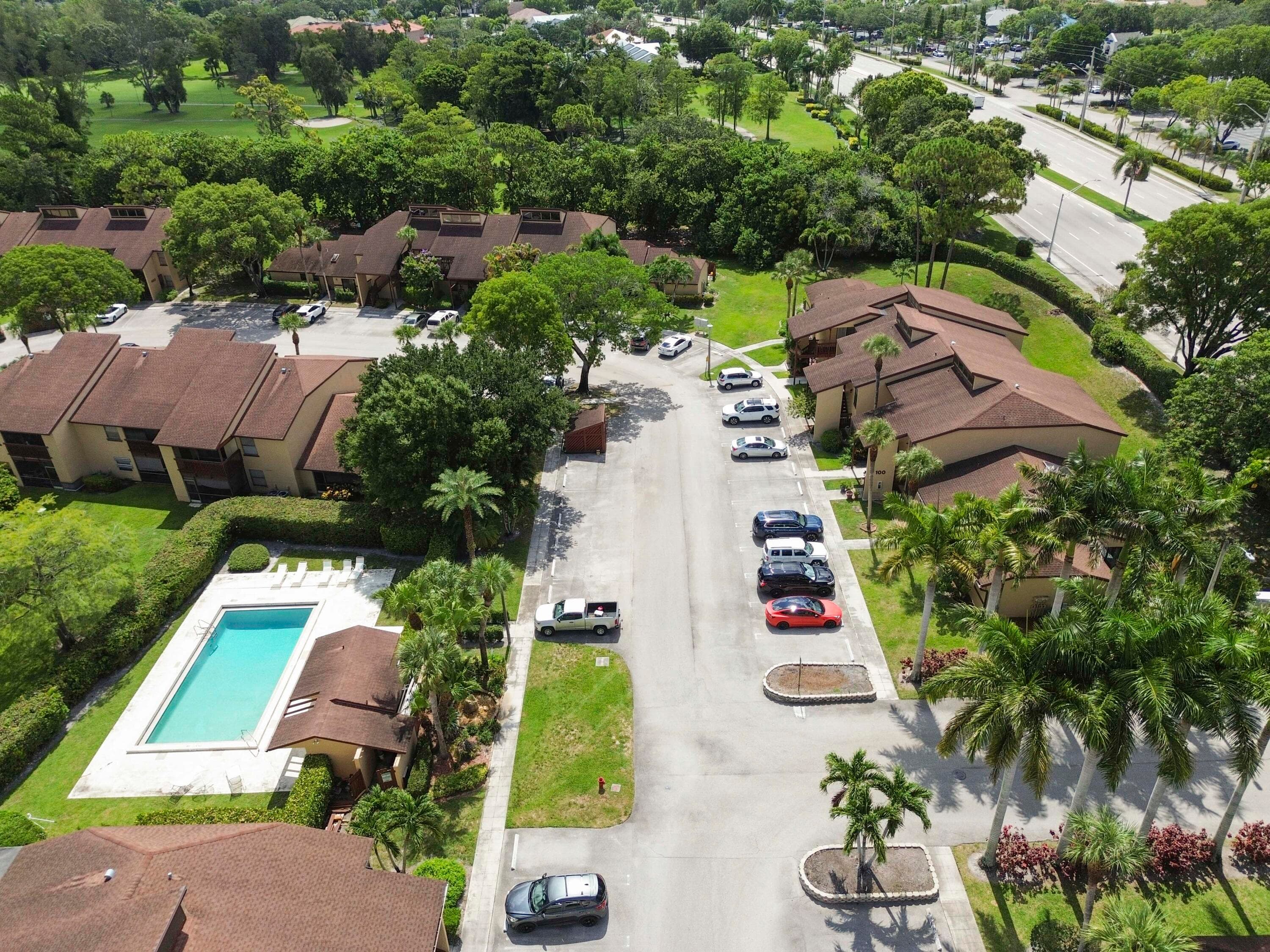 105 Lakeview Drive E, Royal Palm Beach, FL 33411 — photo 28 of 30