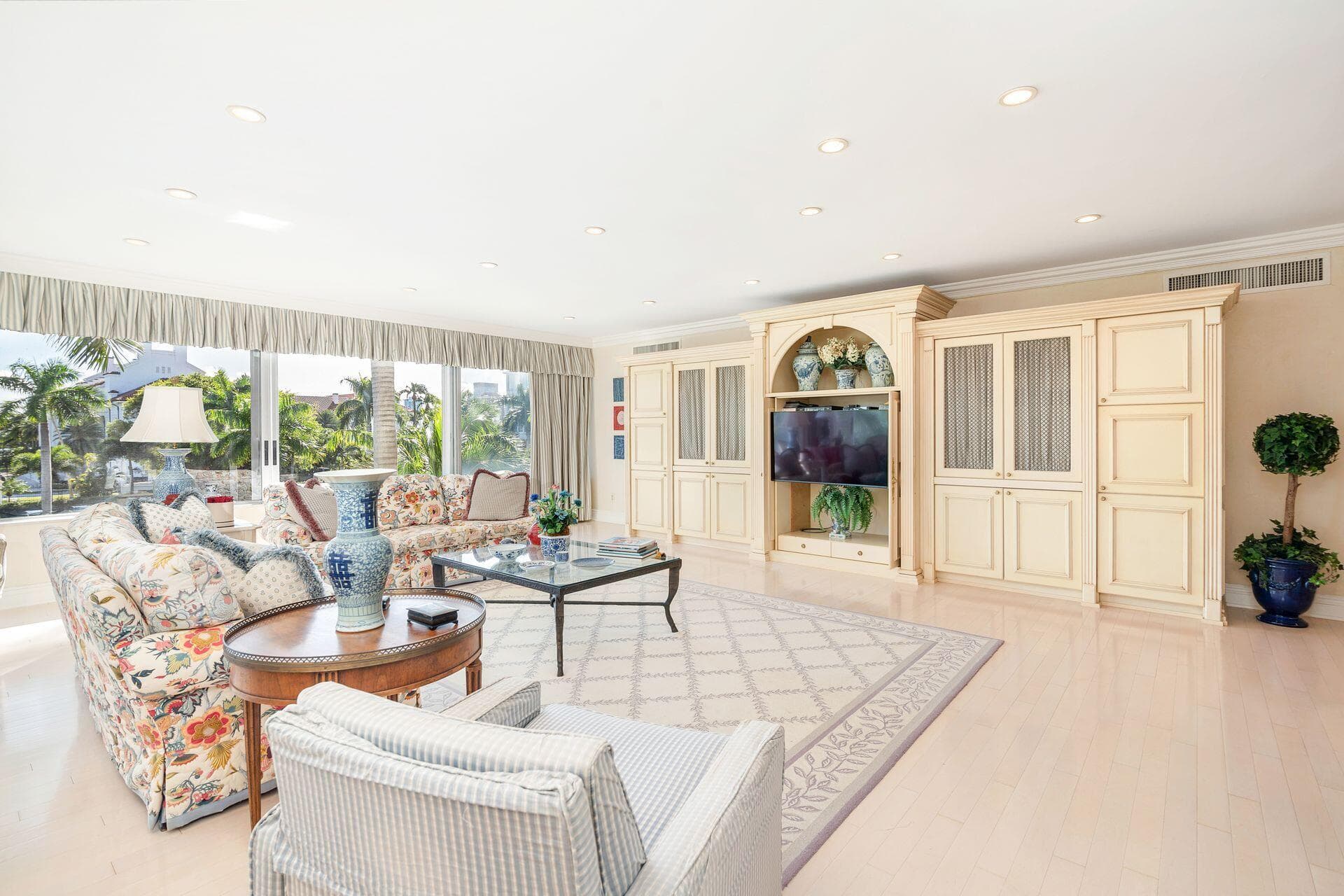 44 Cocoanut Row 227b, Palm Beach, FL 33480 — photo 5 of 28