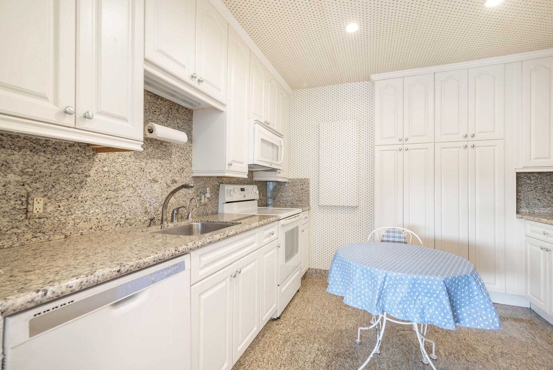 44 Cocoanut Row 227b, Palm Beach, FL 33480 — photo 10 of 28