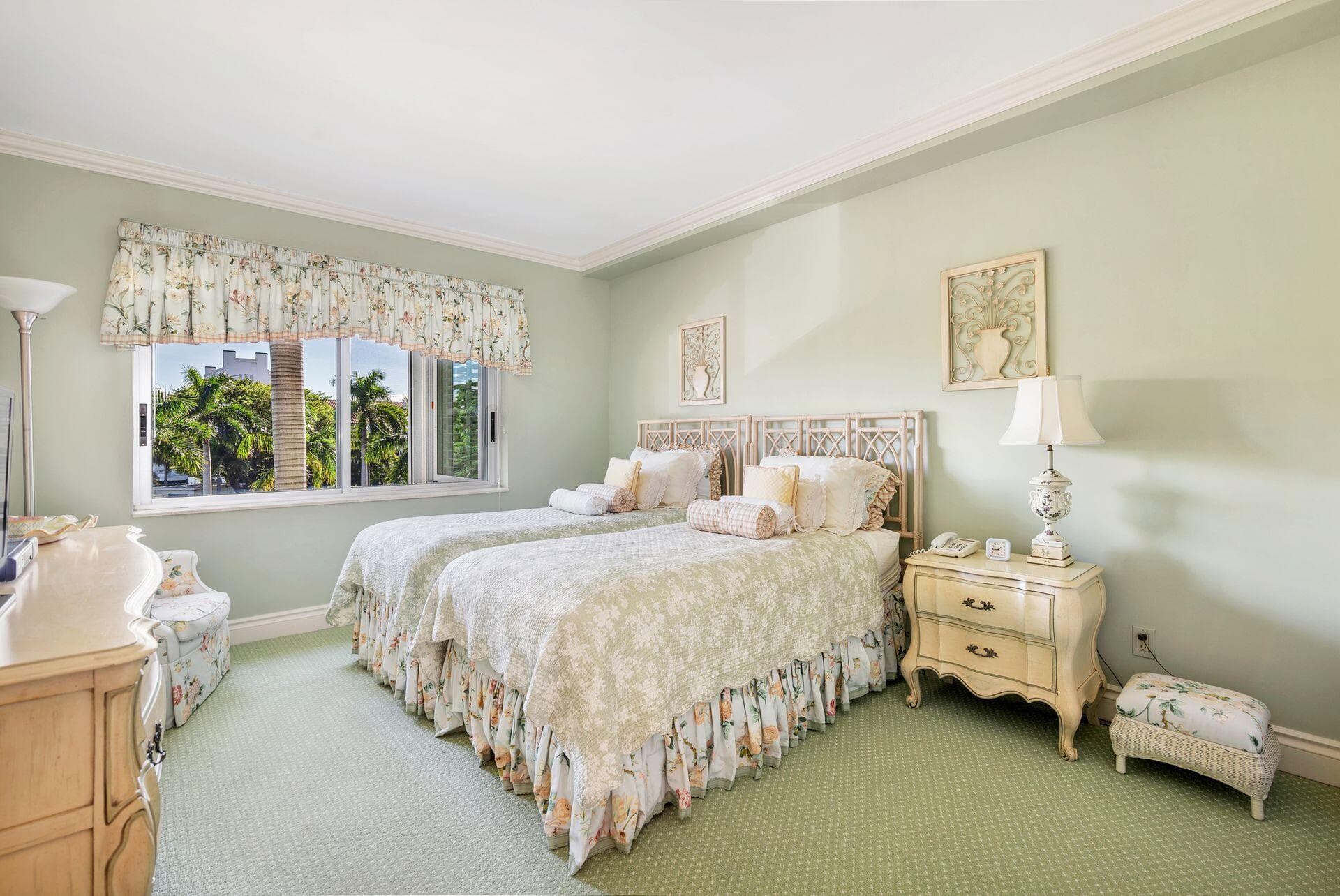 44 Cocoanut Row 227b, Palm Beach, FL 33480 — photo 20 of 28
