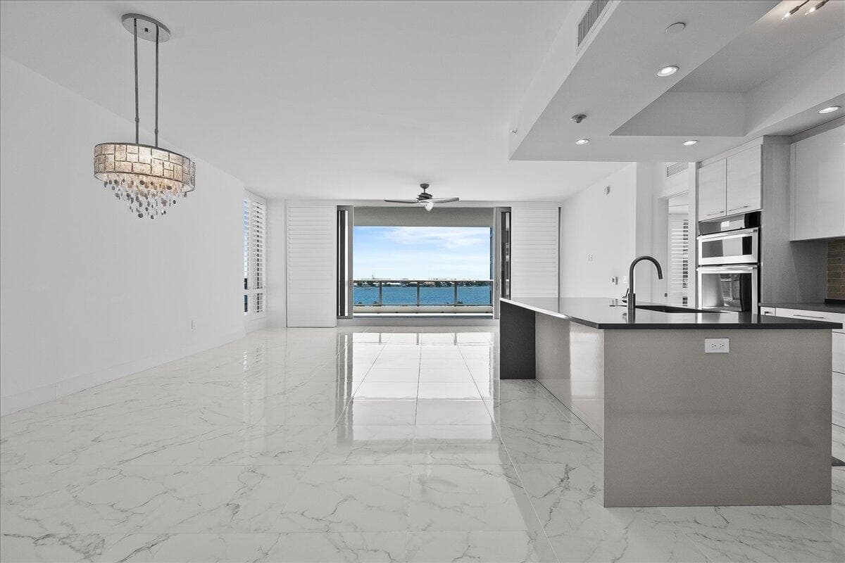 1 Water Club Way 604, North Palm Beach, FL 33408 — photo 4 of 78