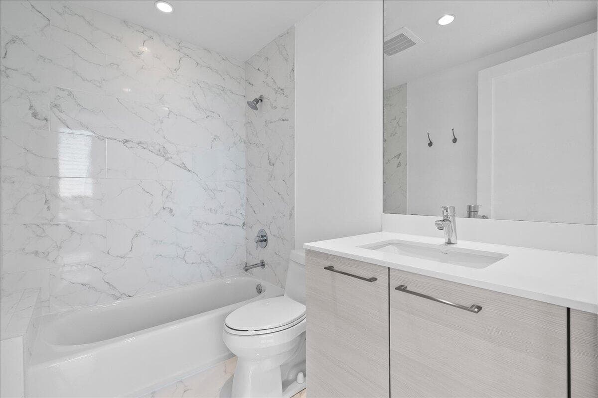 1 Water Club Way 604, North Palm Beach, FL 33408 — photo 32 of 78