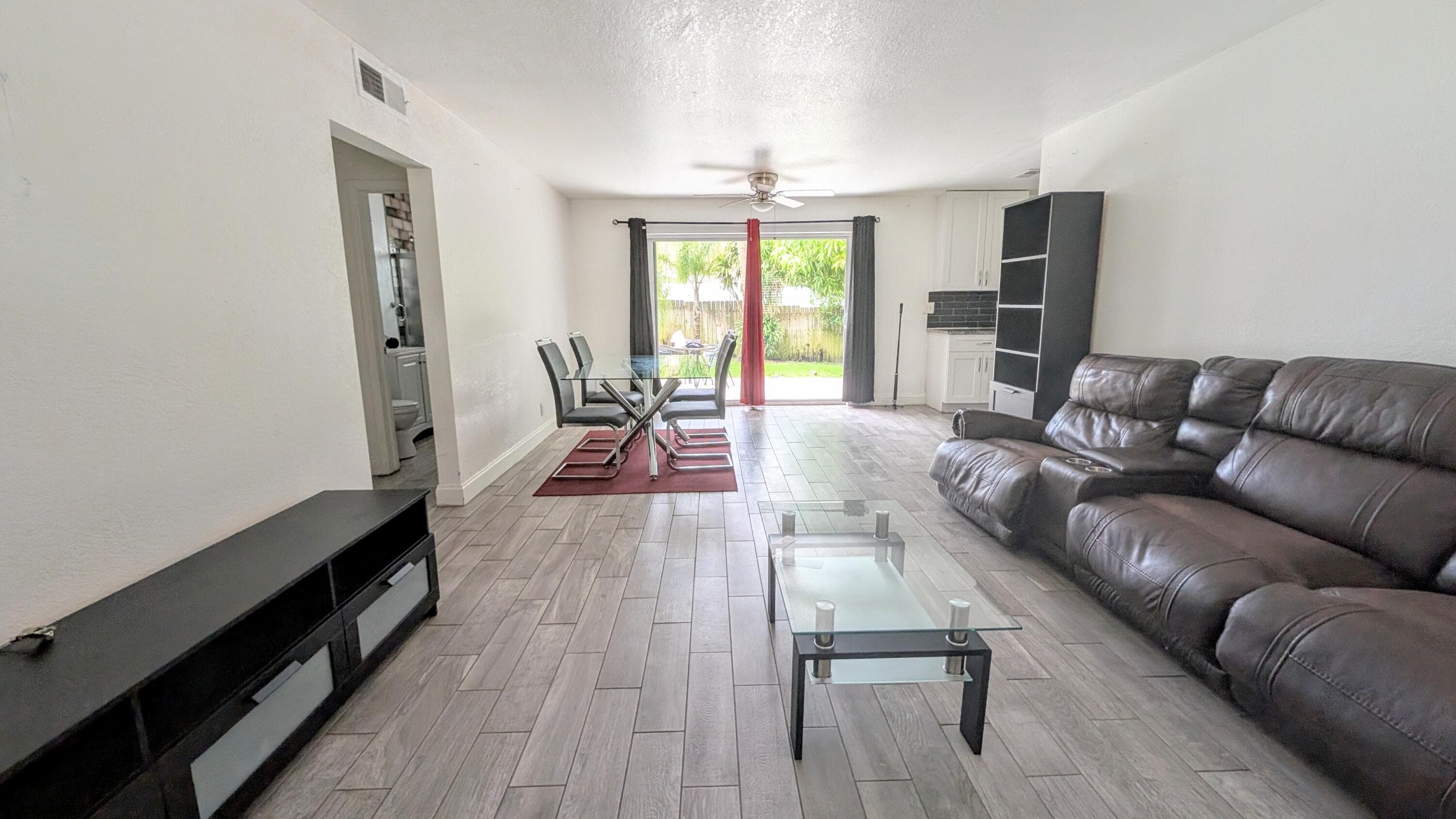 1719 15th Avenue N, Lake Worth Beach, FL 33460 — photo 4 of 43
