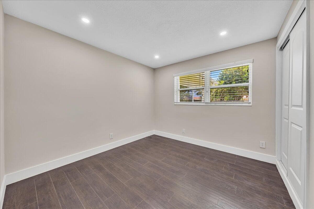 611 N Highland Drive, Hollywood, FL 33021 — photo 28 of 36