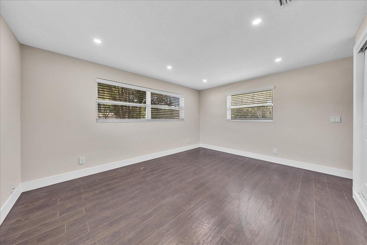 611 N Highland Drive, Hollywood, FL 33021 — photo 29 of 36